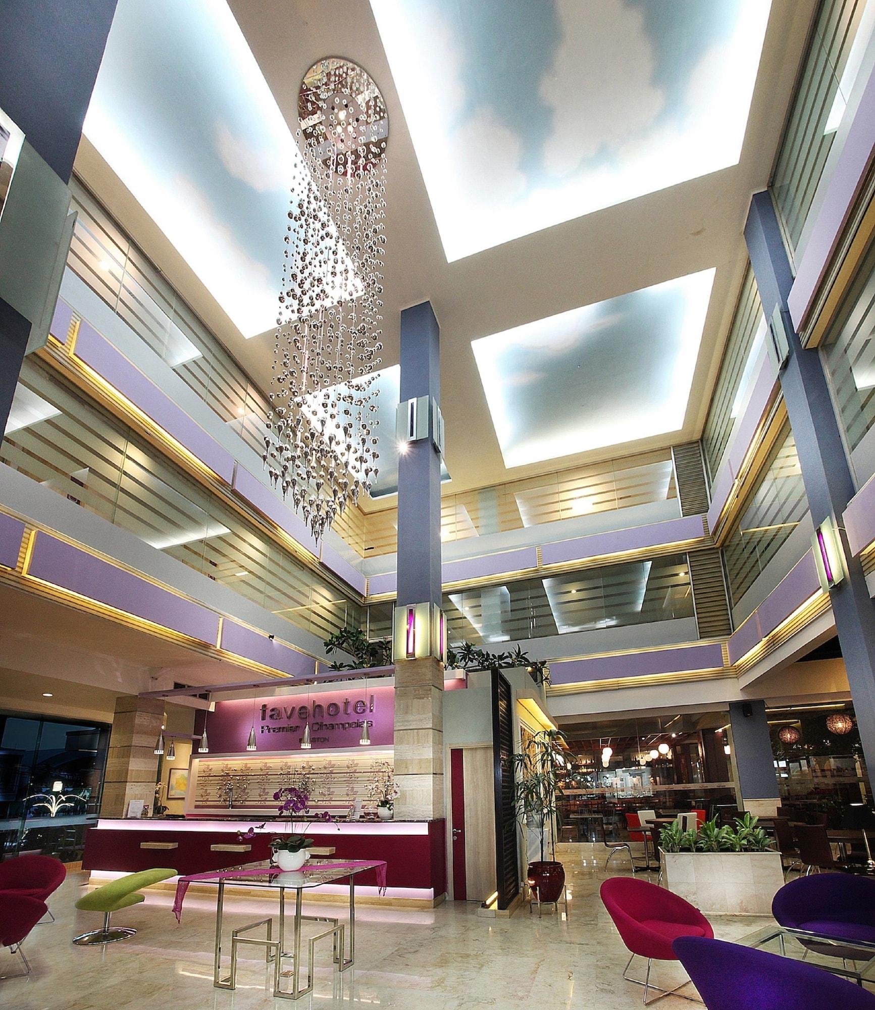 Vista Lobby favehotel Premier Cihampelas