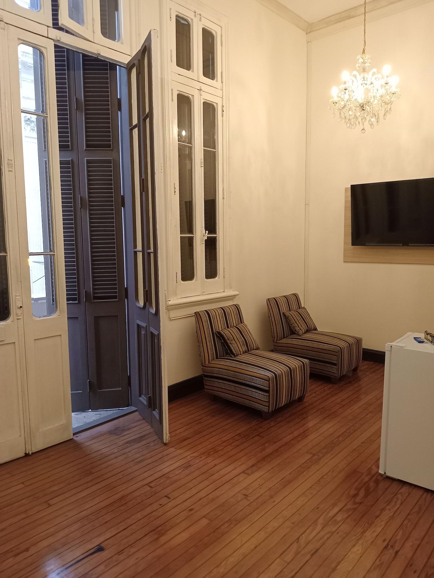 Habitación Hospedaje Colville a 1 cuadra de Plaza Mayor de Lima