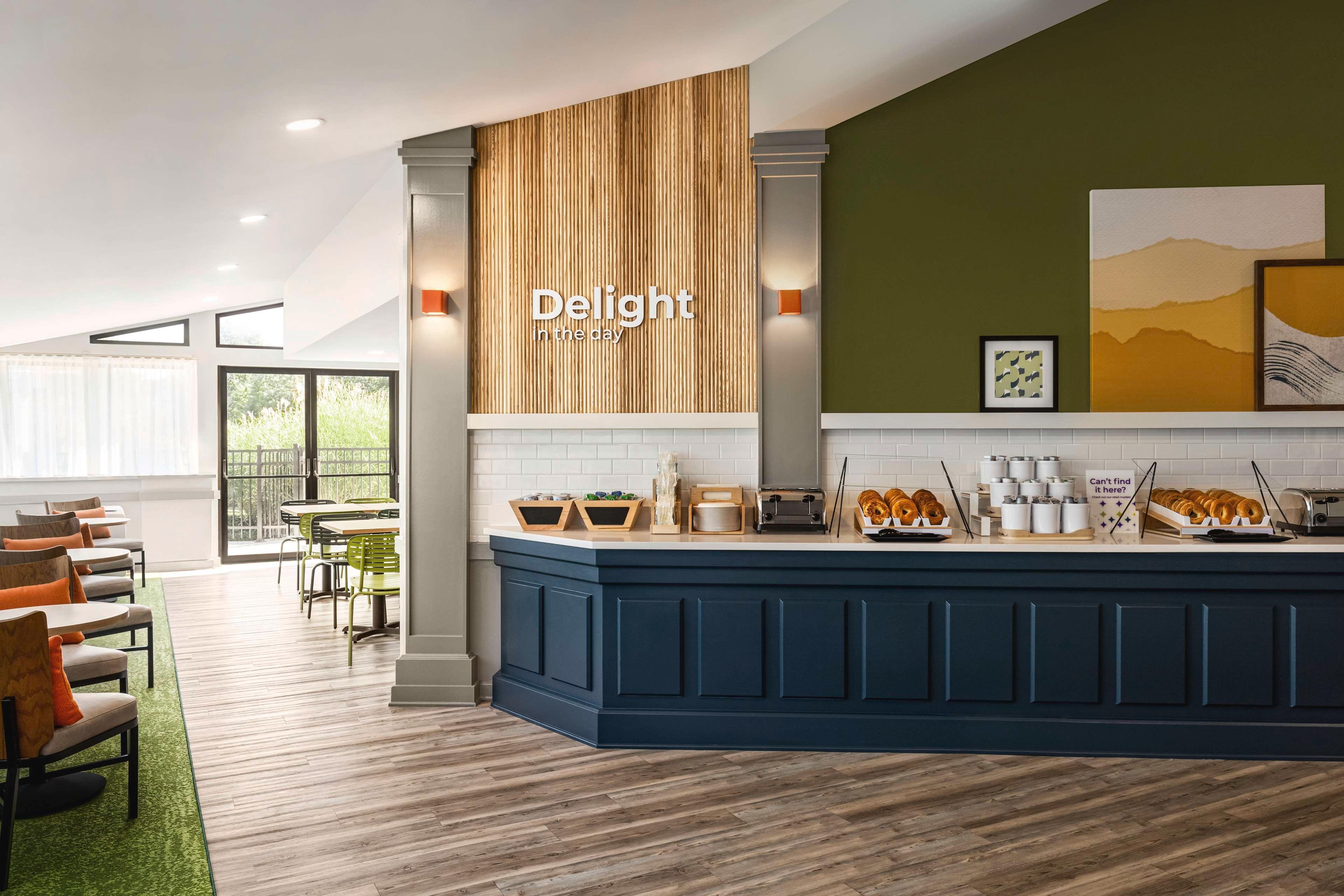 Restaurant Spark by Hilton Mystic Groton