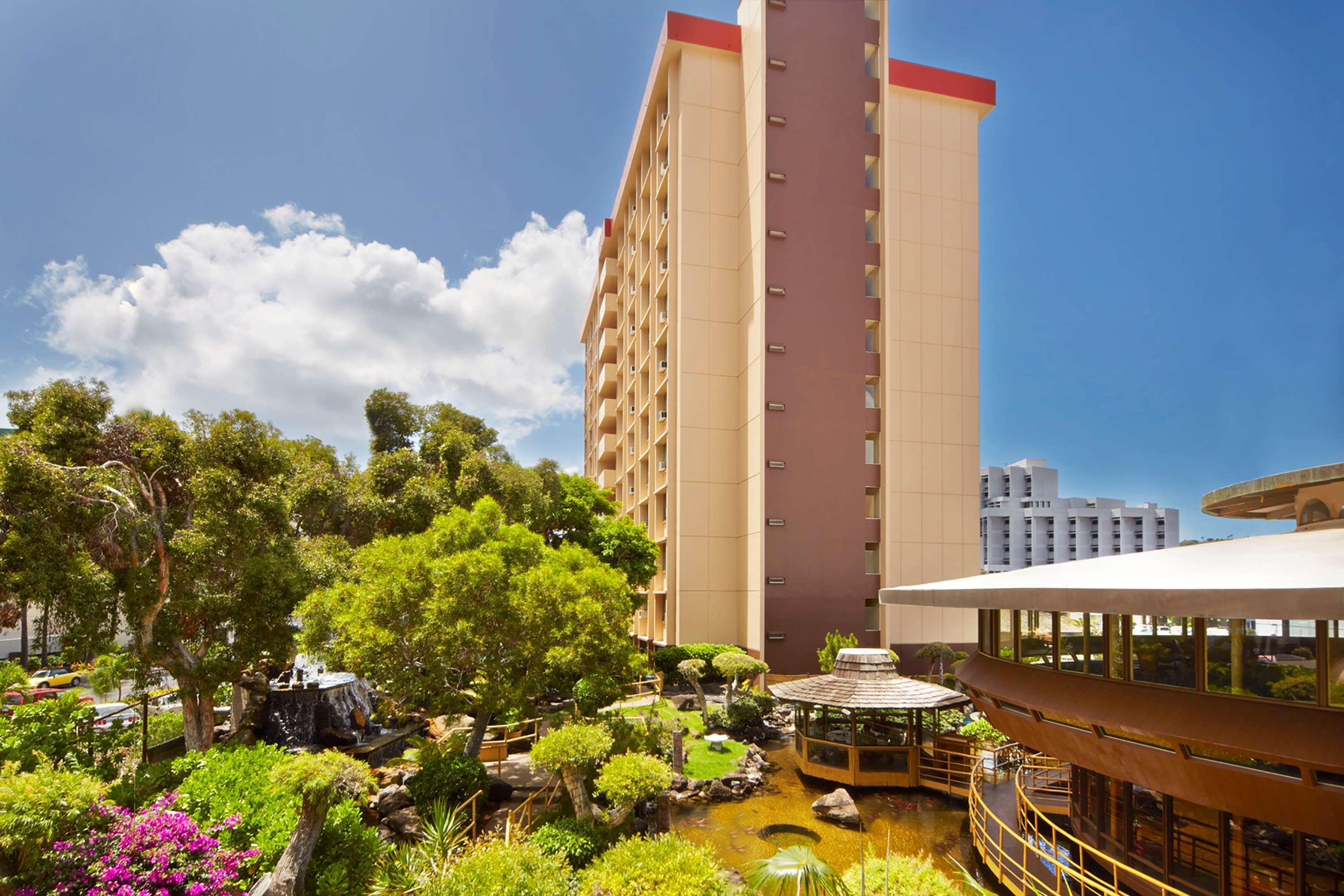 Vista Exterior Pagoda Hotel