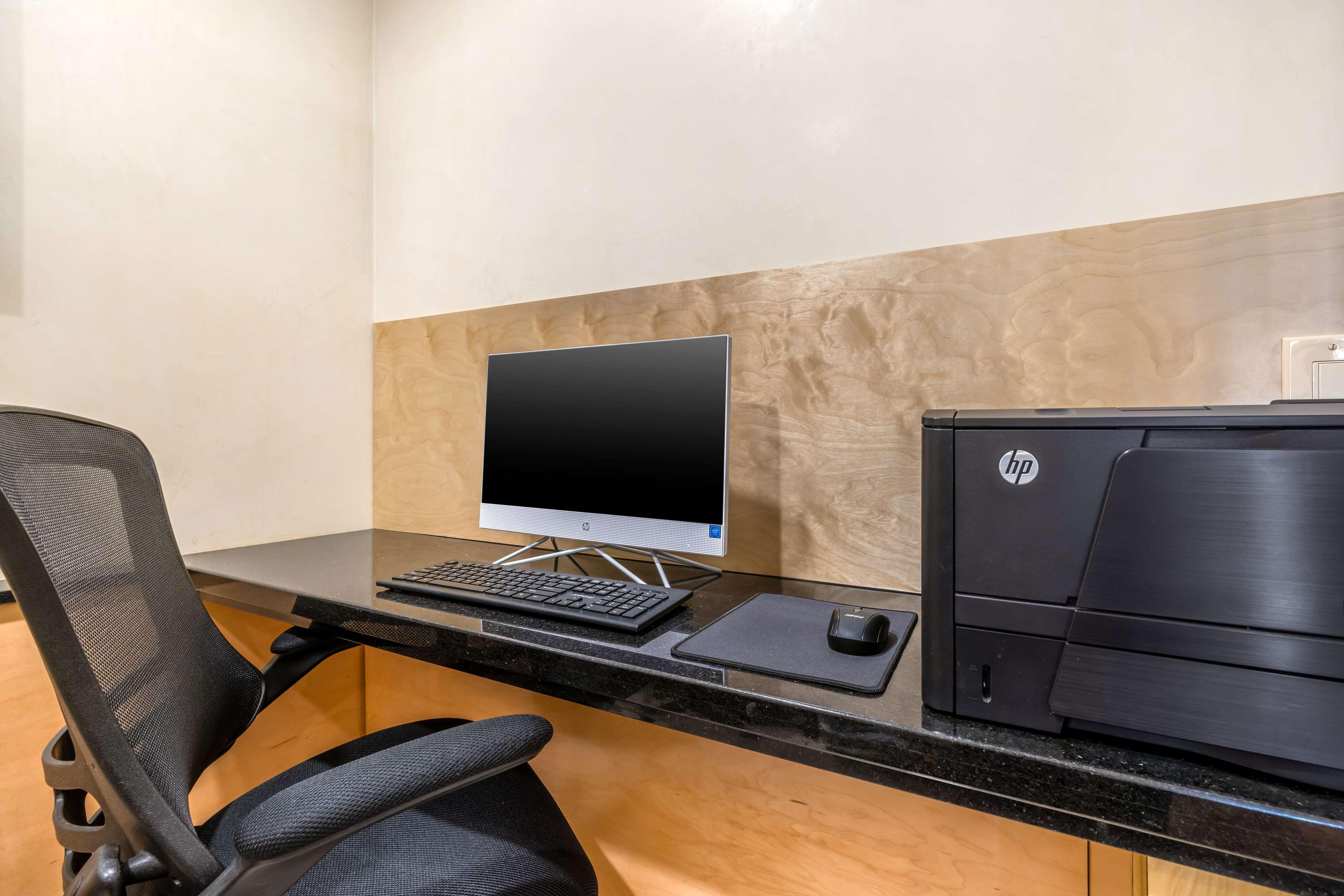 Centro de Negocios Best Western Plus Orange County Airport North