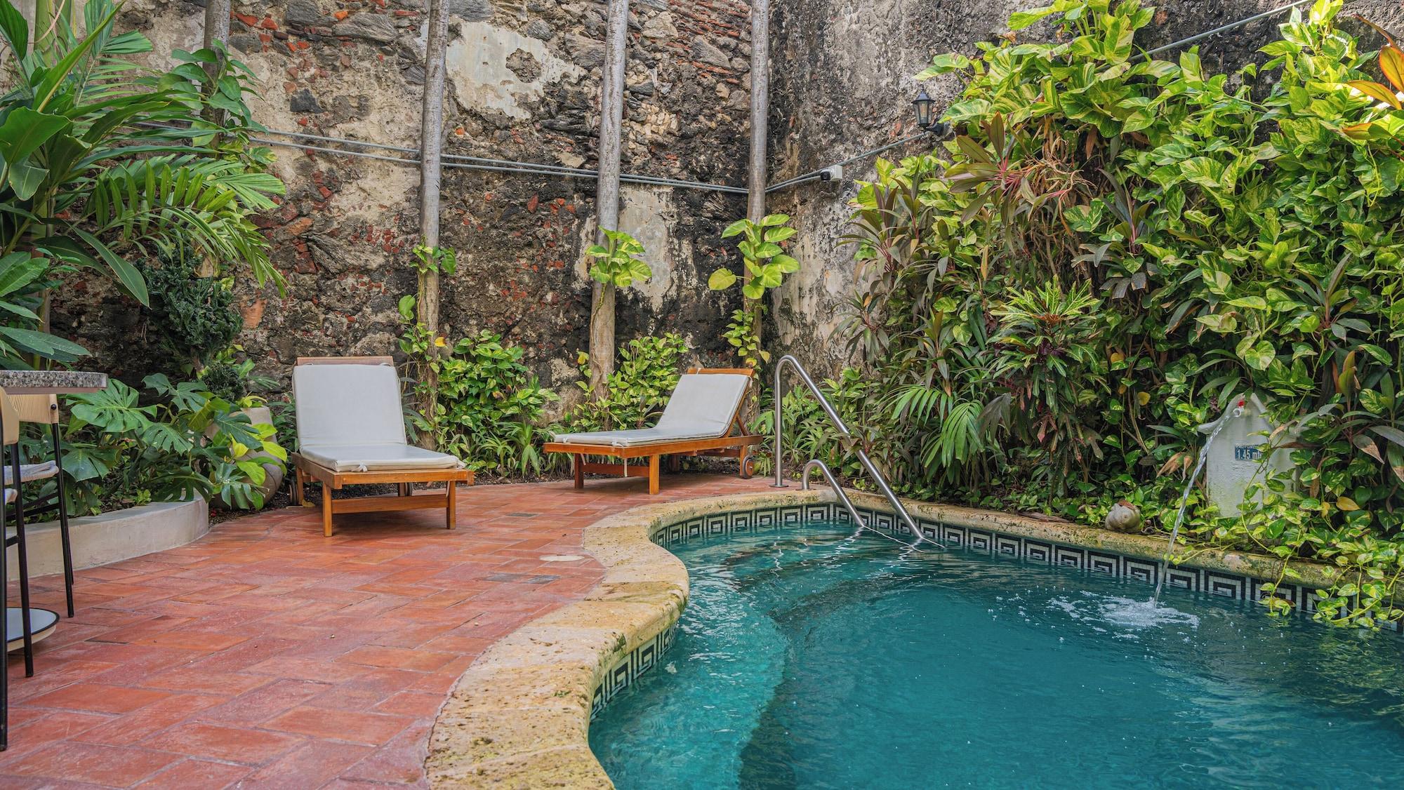 Vista Piscina Hotel Casa La Mantilla by Faranda Boutique