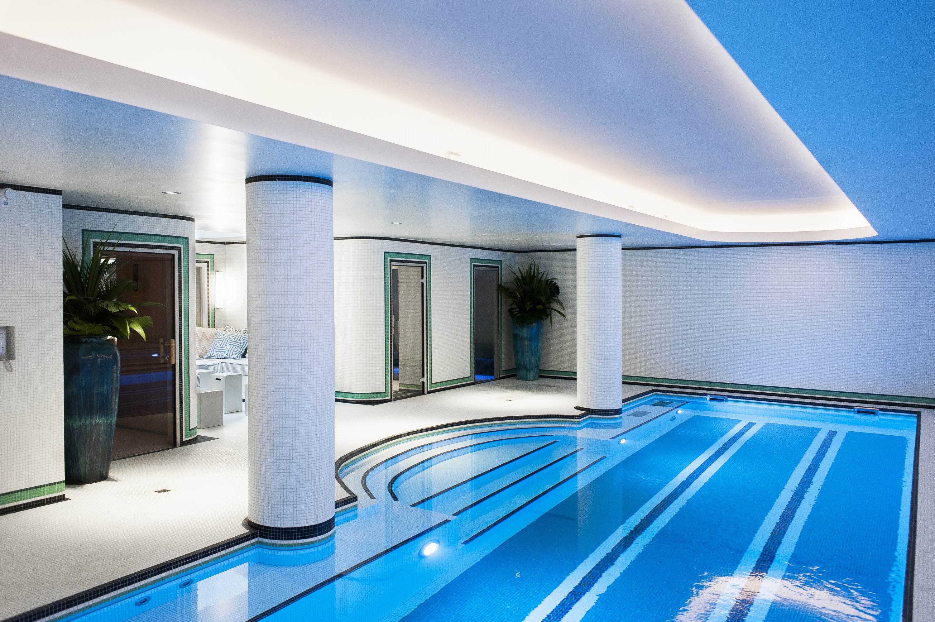 Vista Piscina Hôtel Eiffel Blomet