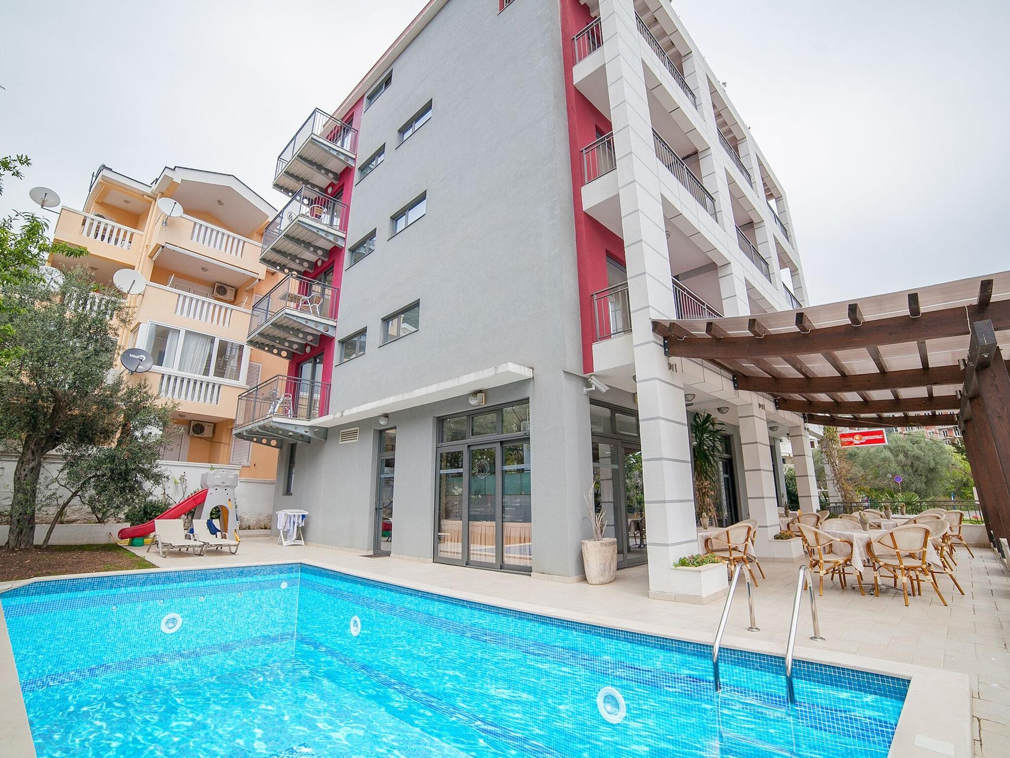 Varios Hotel Petrovac