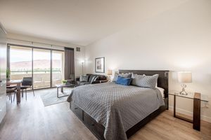 Alquiler Vacacional - Jr. Suite on top floor with Lake views & access!!!