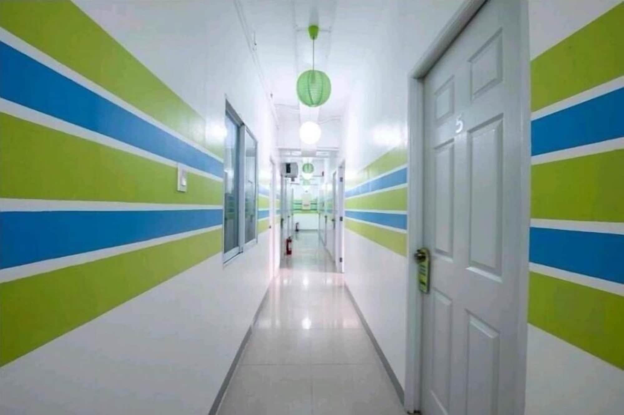 Varios Yuj Inn - Pasay