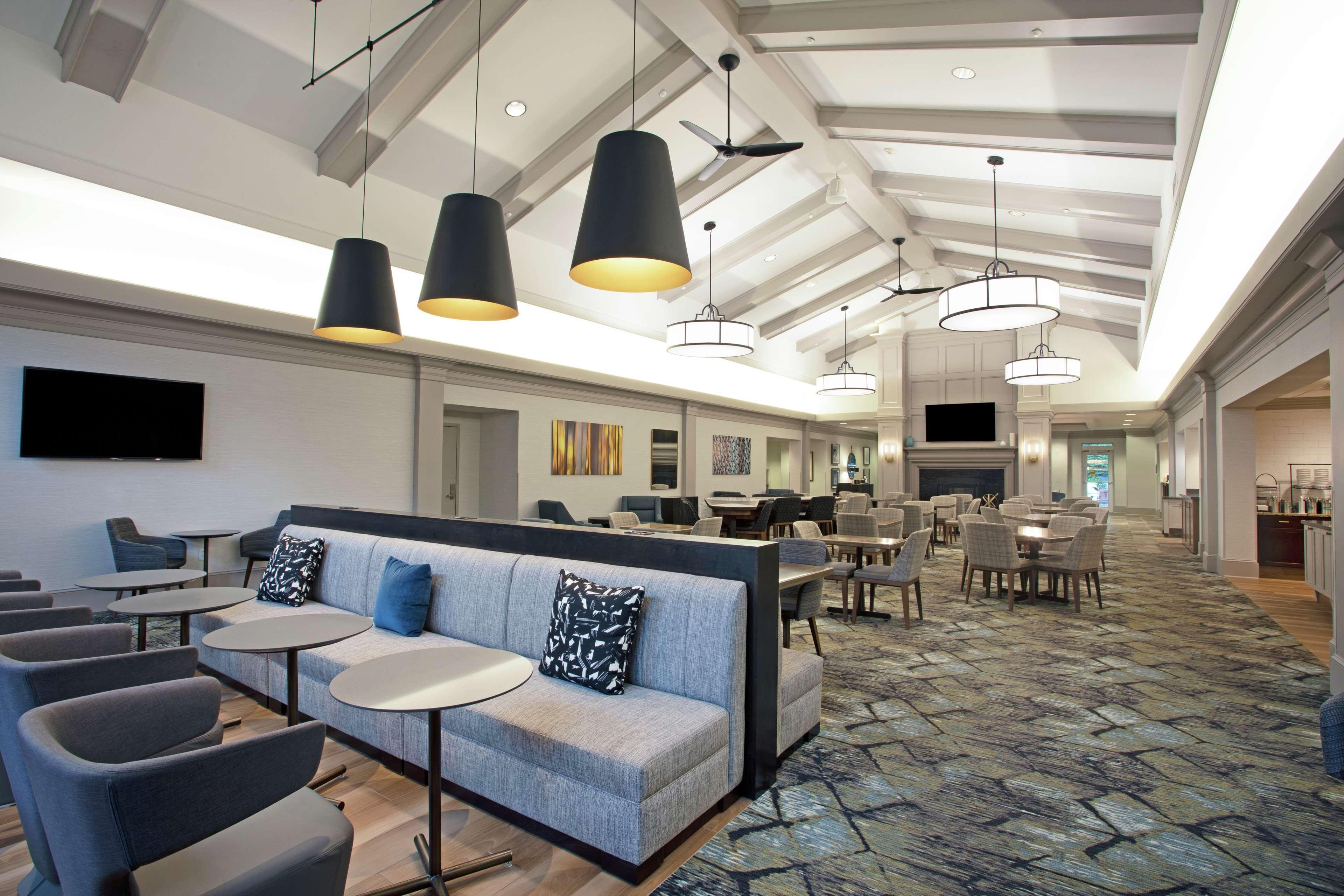 Vista Lobby Homewood Suites by Hilton Albany