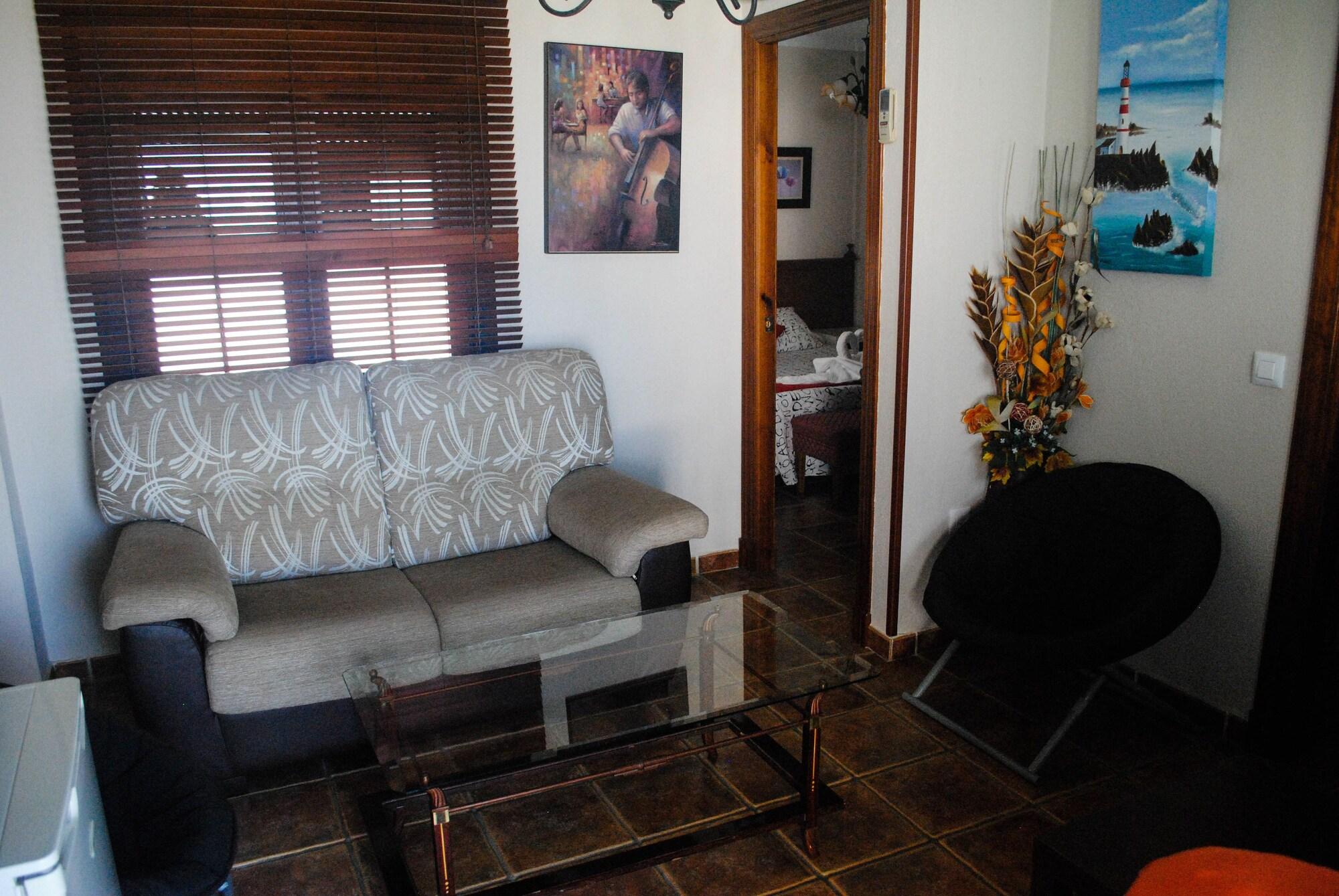 Equipamiento de Habitación Hostal Costa de la Luz