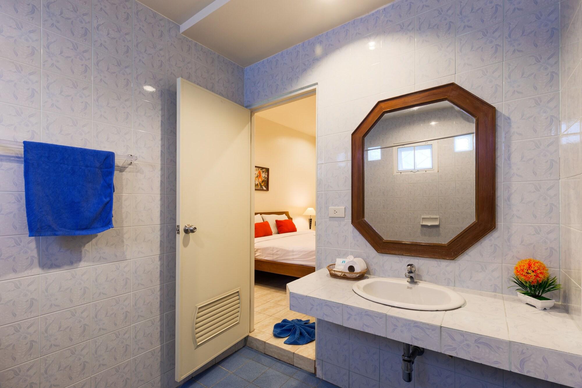 Equipamiento de Habitación Batic House By Sharaya Hotel
