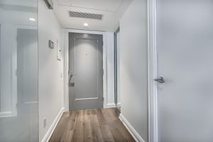 Alquiler Vacacional - Lovely Two Bedroom, Two Bathroom Condo in Heart of Yorkville