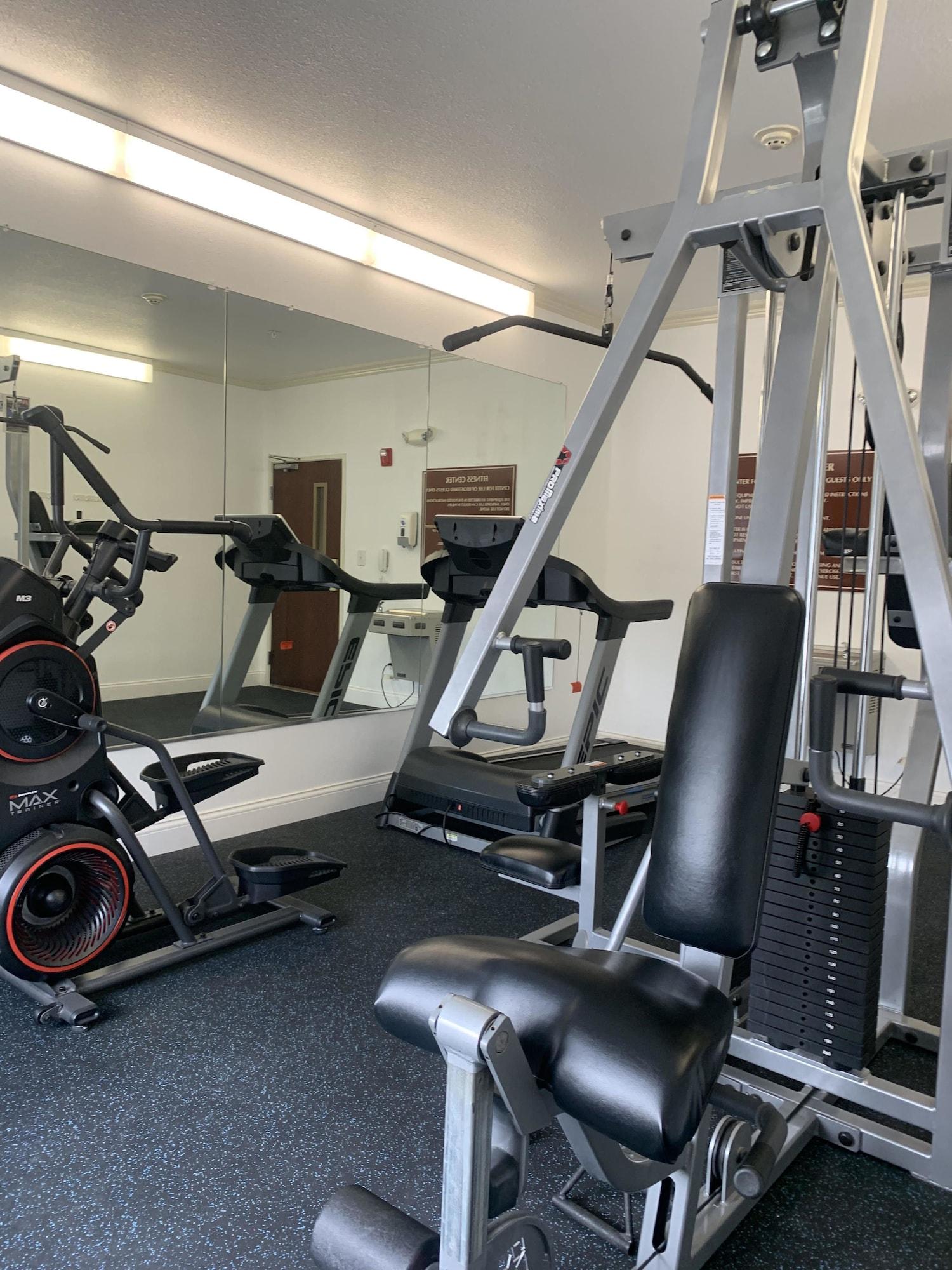 Gimnasio Super 8 by Wyndham Hillsboro TX