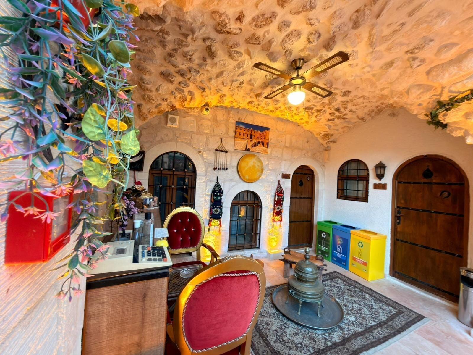 Vista Lobby Seyri Asur Konağı