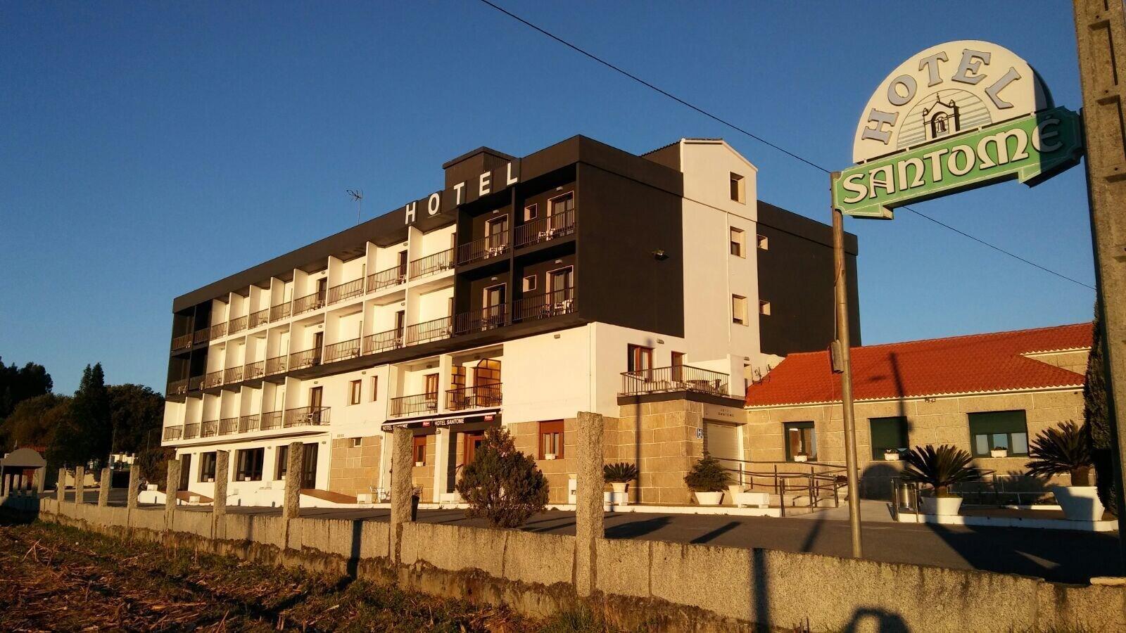 Vista Exterior Hotel Santome