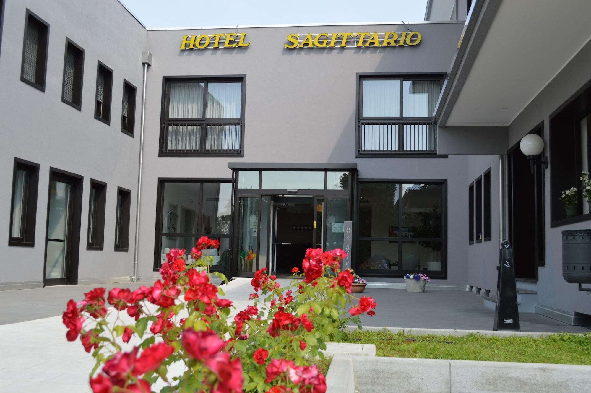 Varios Hotel Sagittario