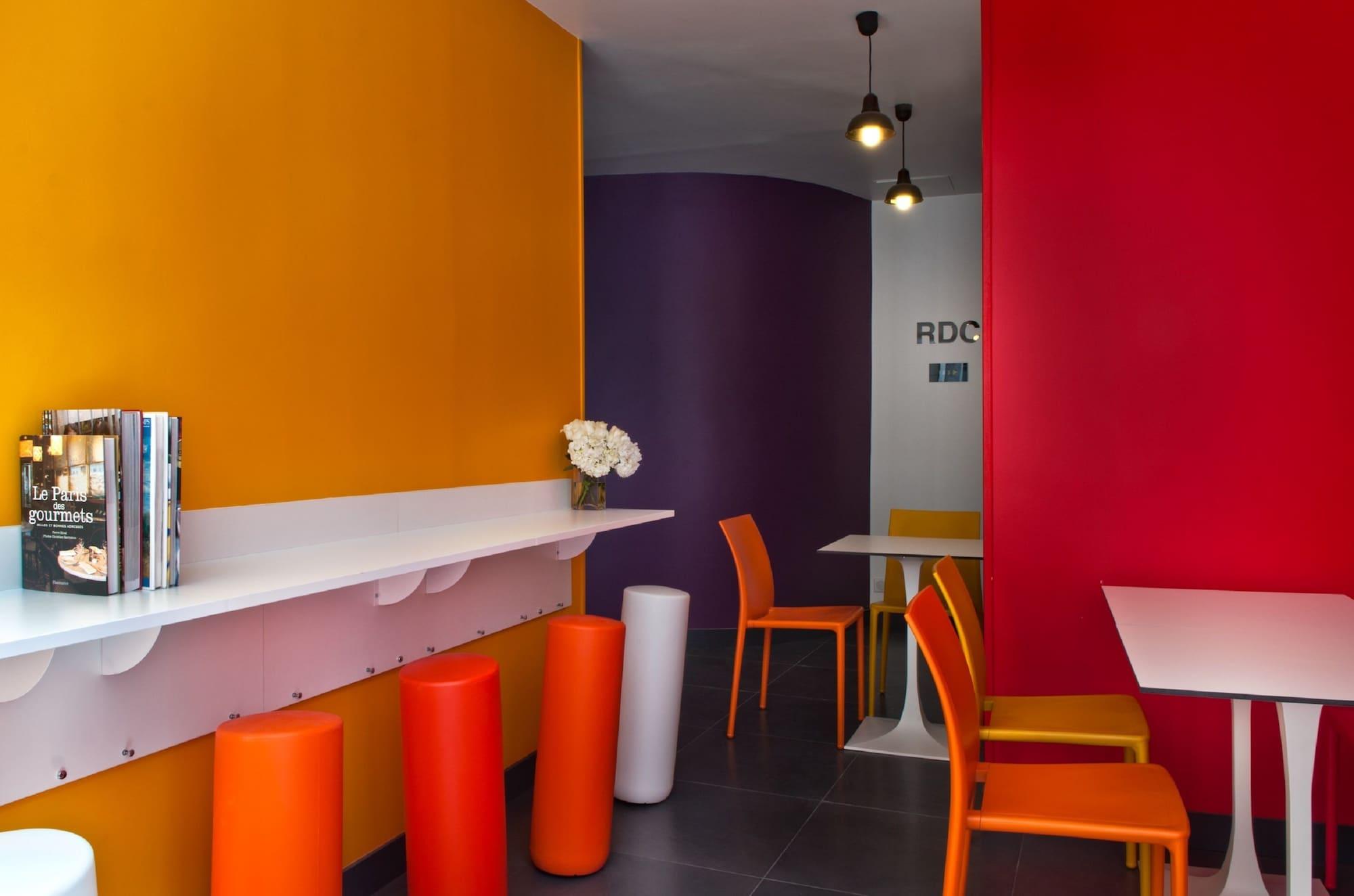 Bar/Salón Hotel des Métallos