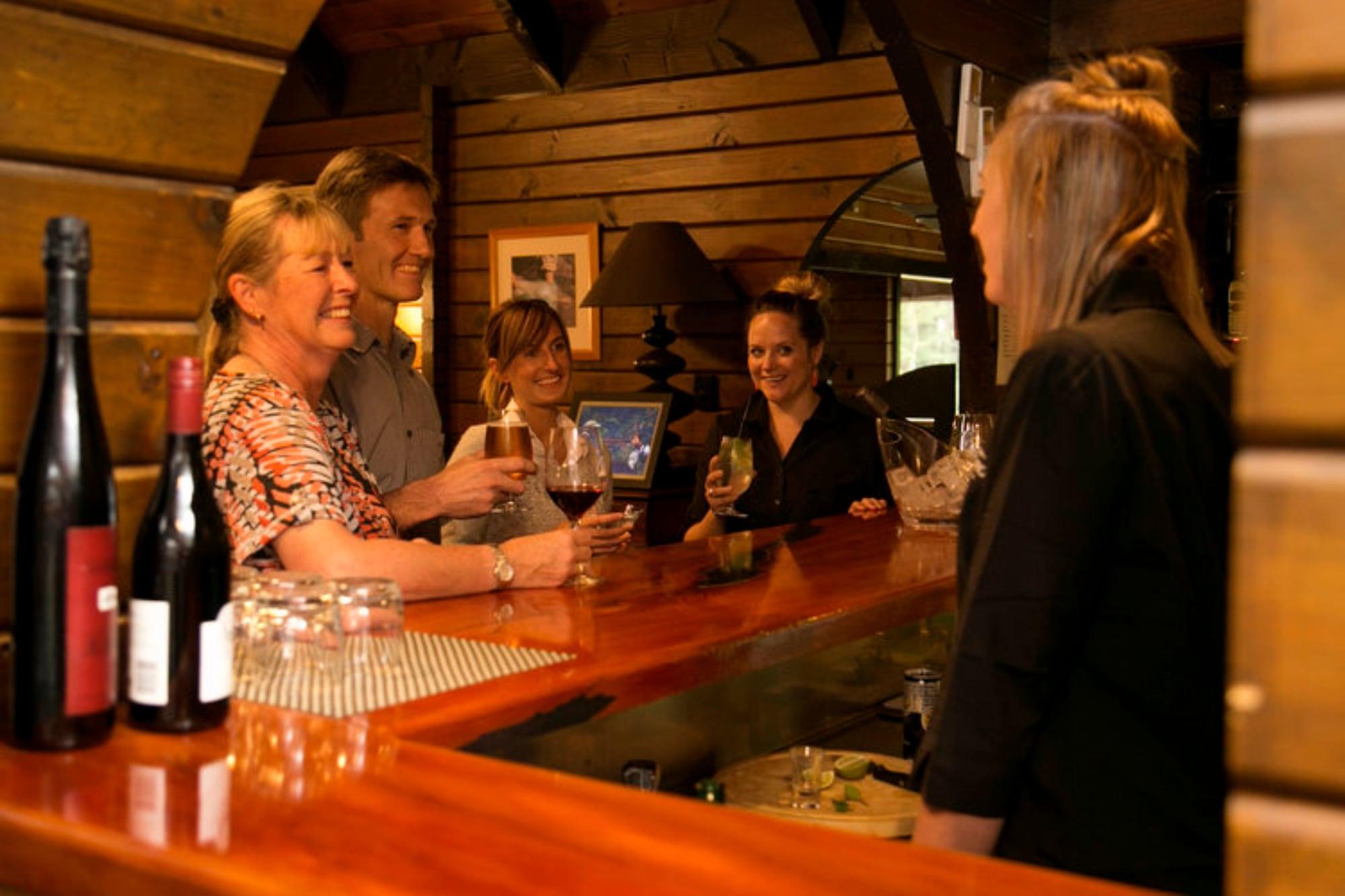 Bar/Salón Tongariro Lodge