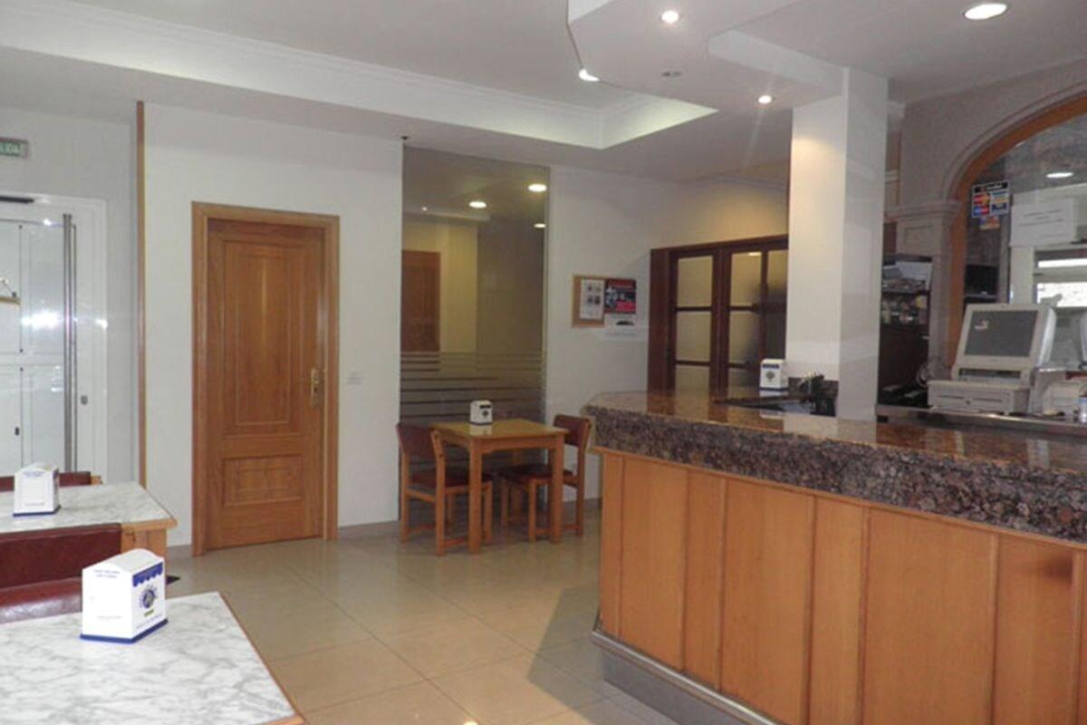 Bar/Salón Pension Restaurante La Bombilla