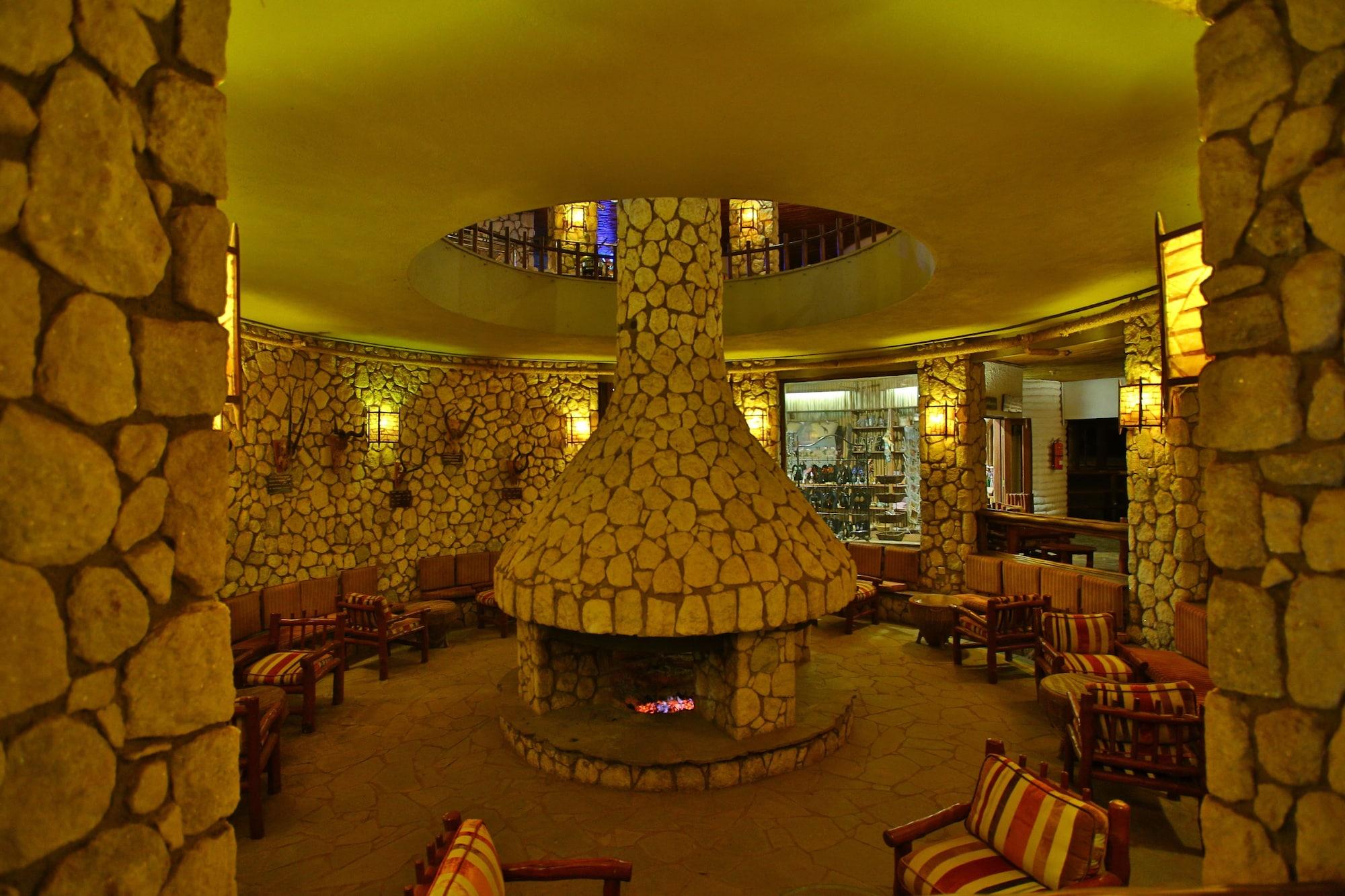 Vista Lobby Salt Lick Safari Lodge