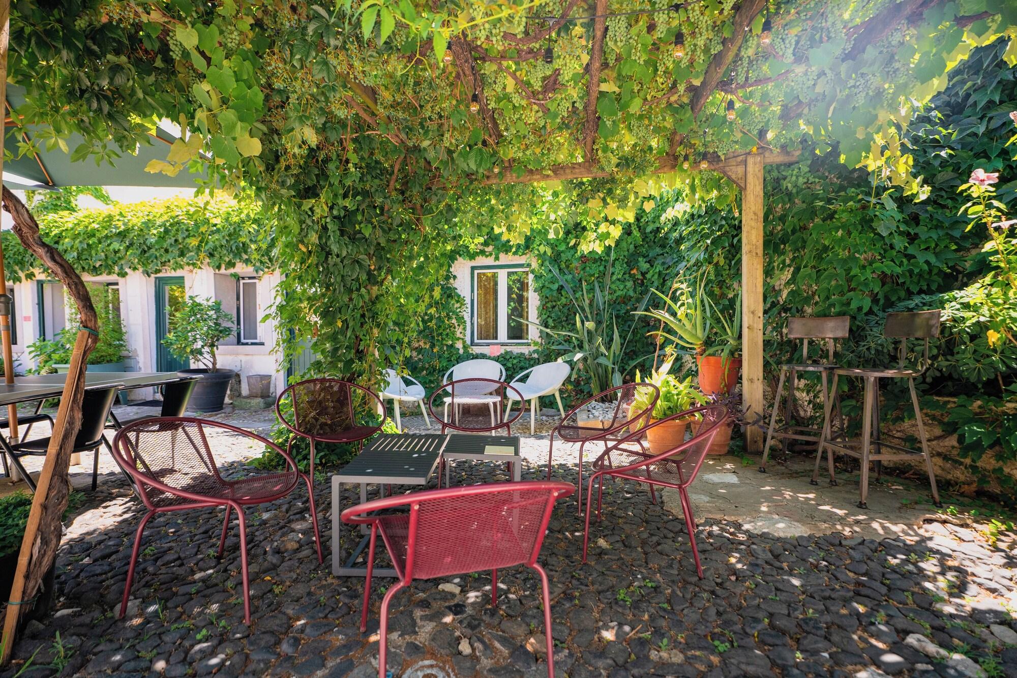 Vista Exterior Casa do Patio by Shiadu