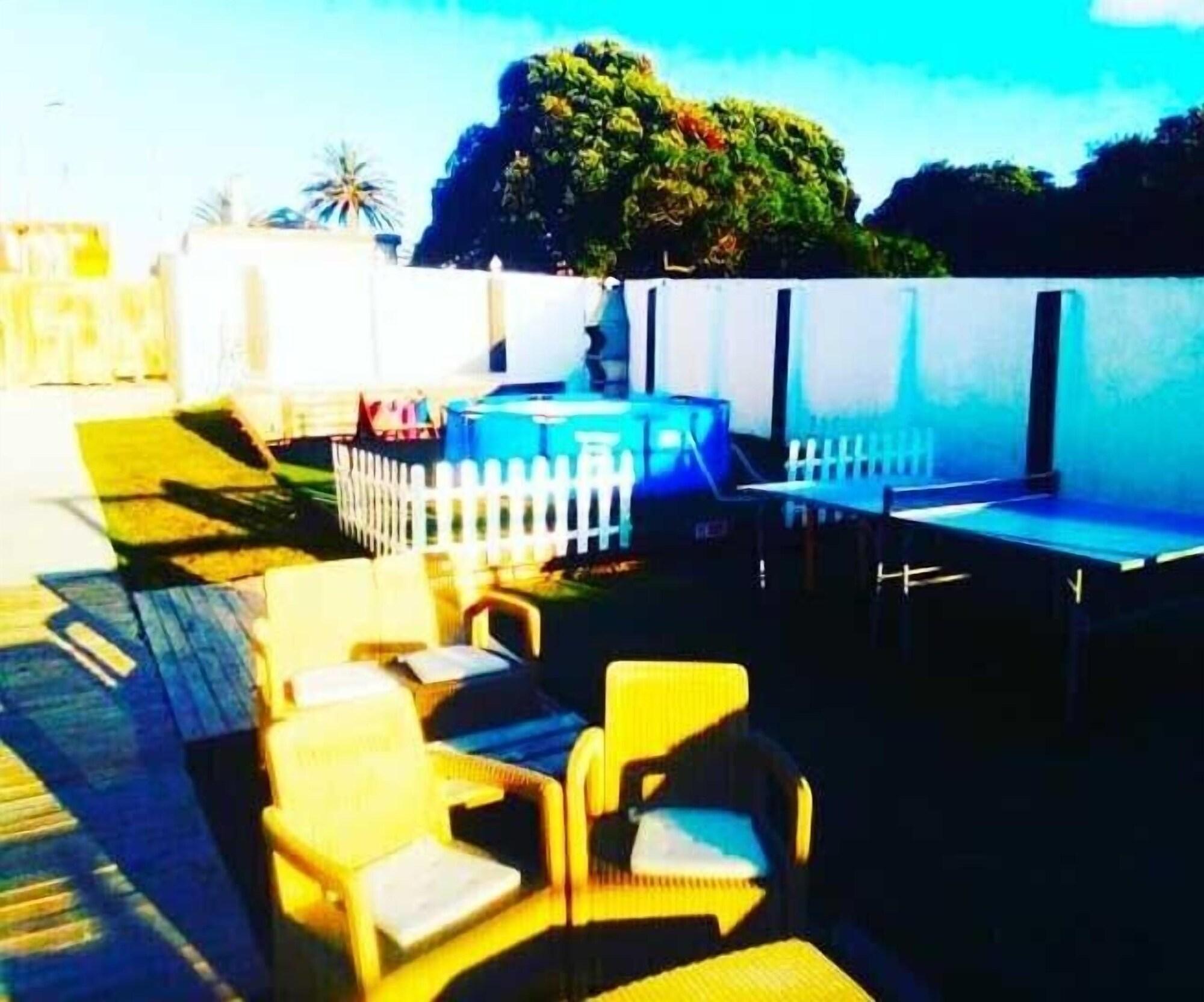 Restaurant Escuela de Surf y Hostel Baldaio