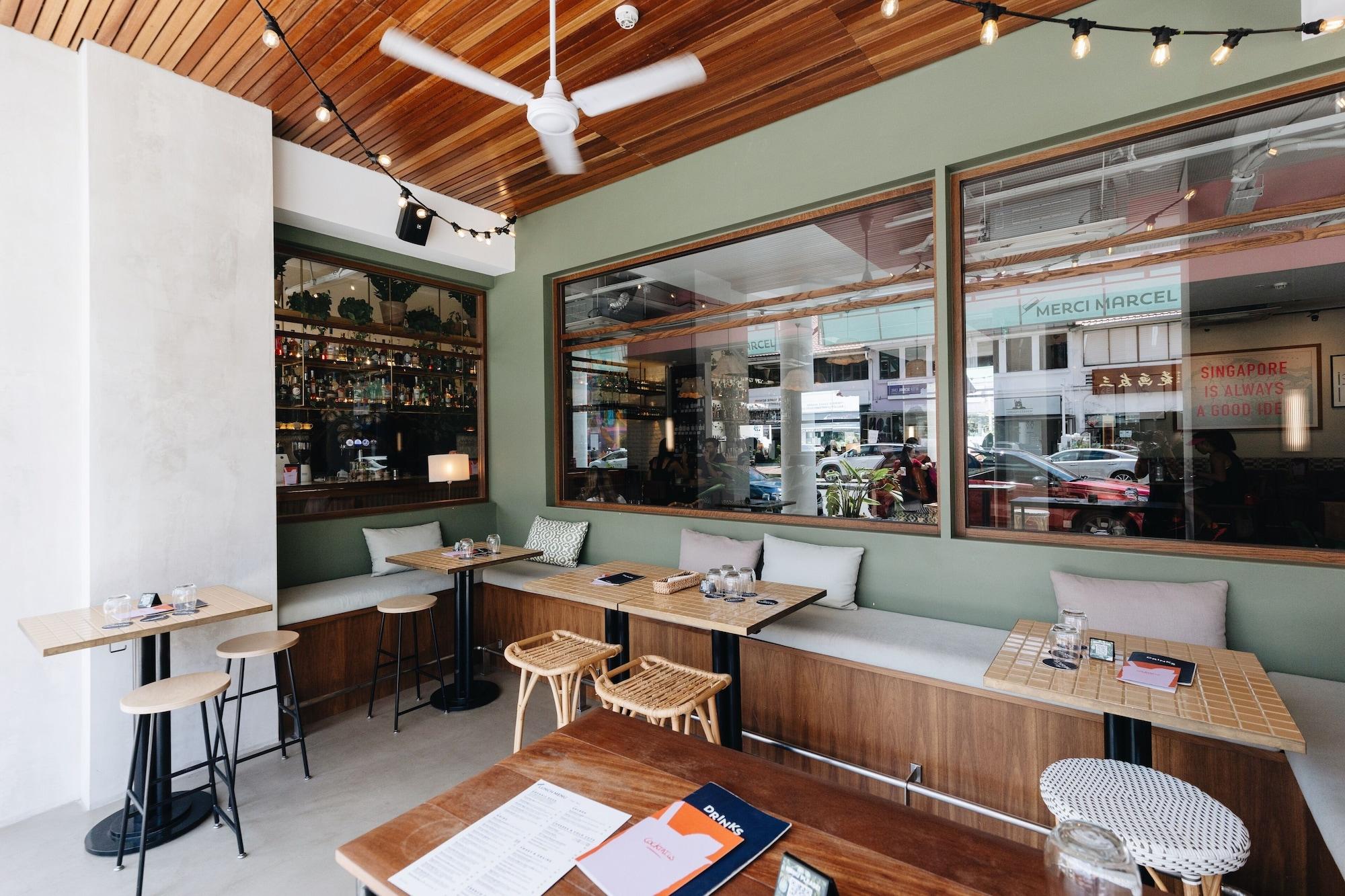 Restaurant Santa Grand Hotel East Coast, a NuVe Group Collection