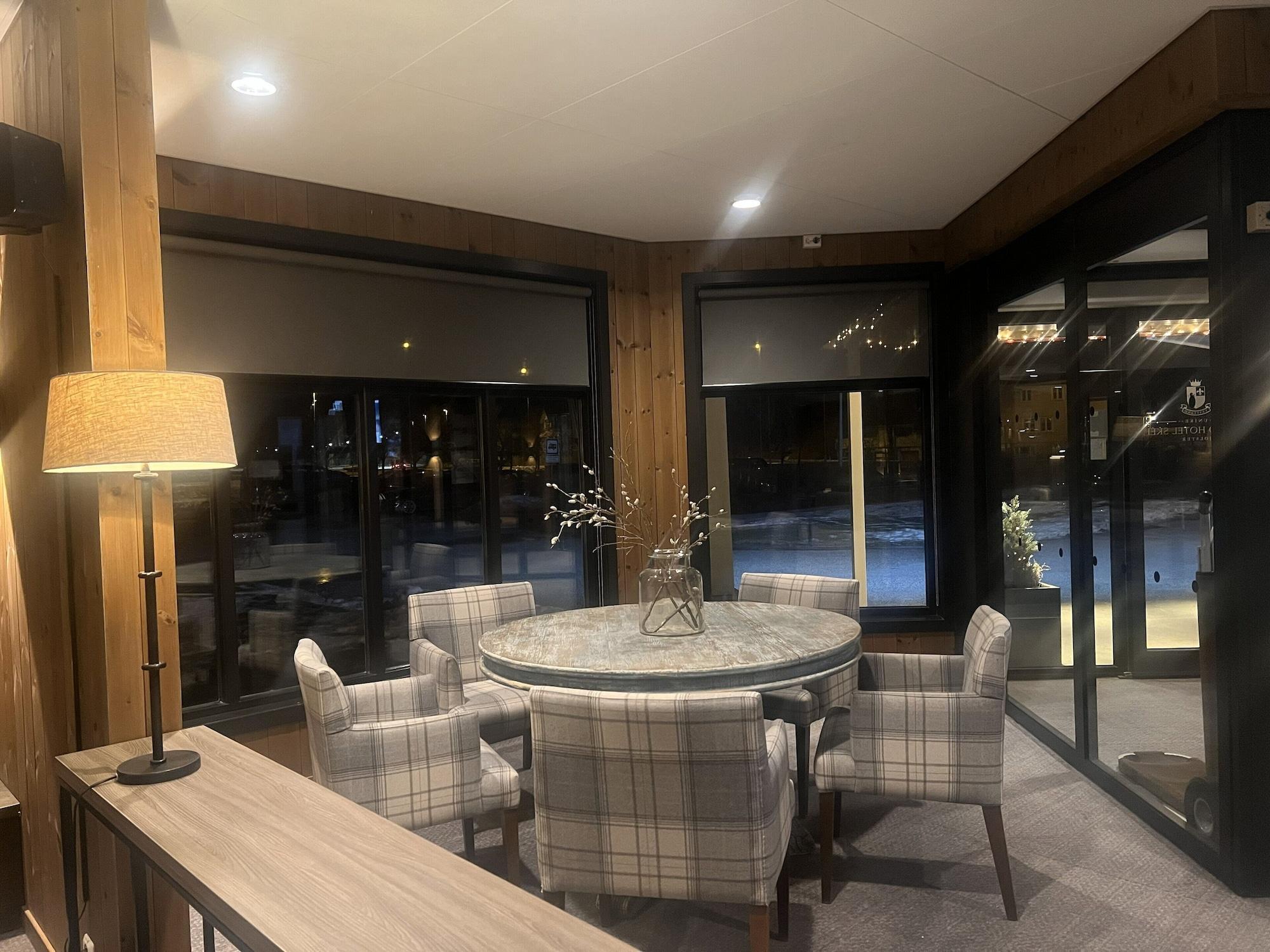 Vista Lobby Grand Hotel Skei - Unike Hoteller