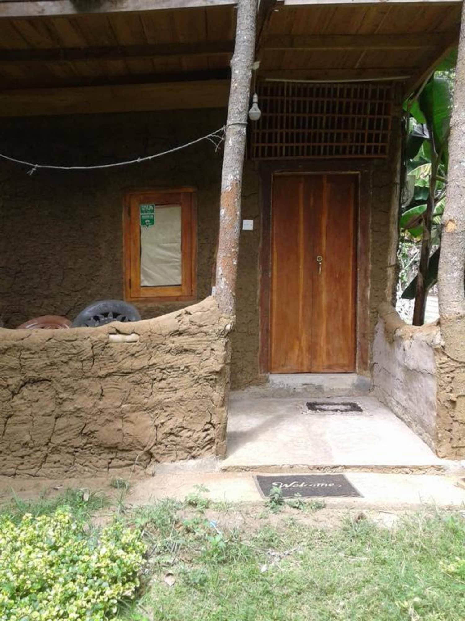 Varios Green leaf cabanas