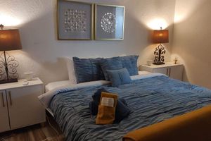 Alquiler Vacacional - Mirage- Private Secret Studio w Shared Hot Tub