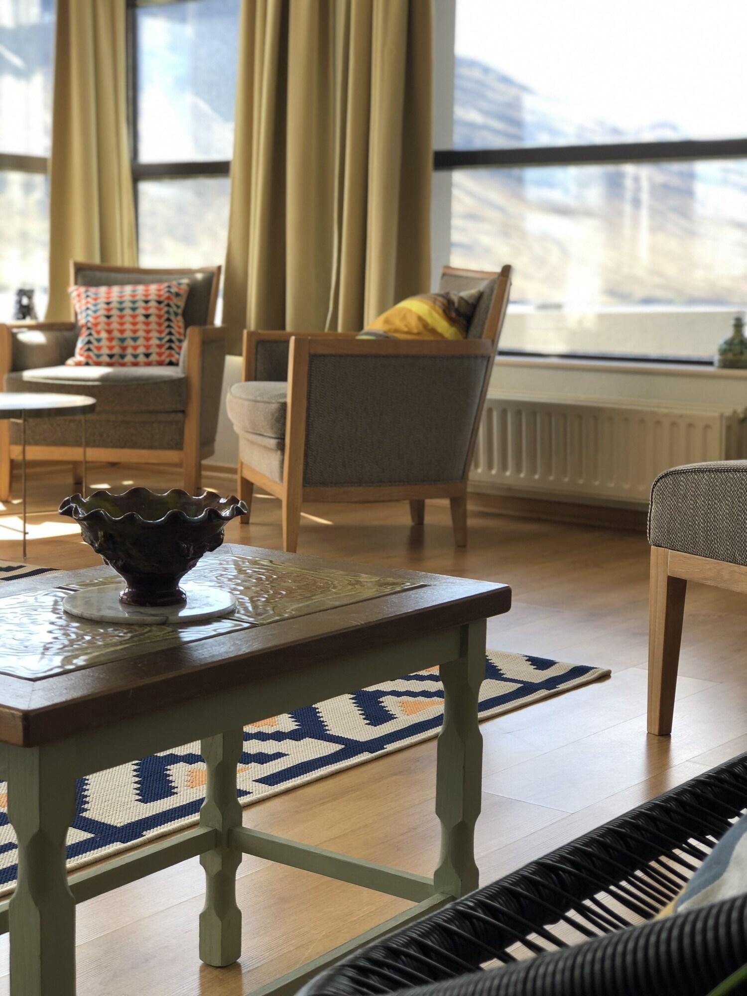 Vista Lobby The Cliff Hotel