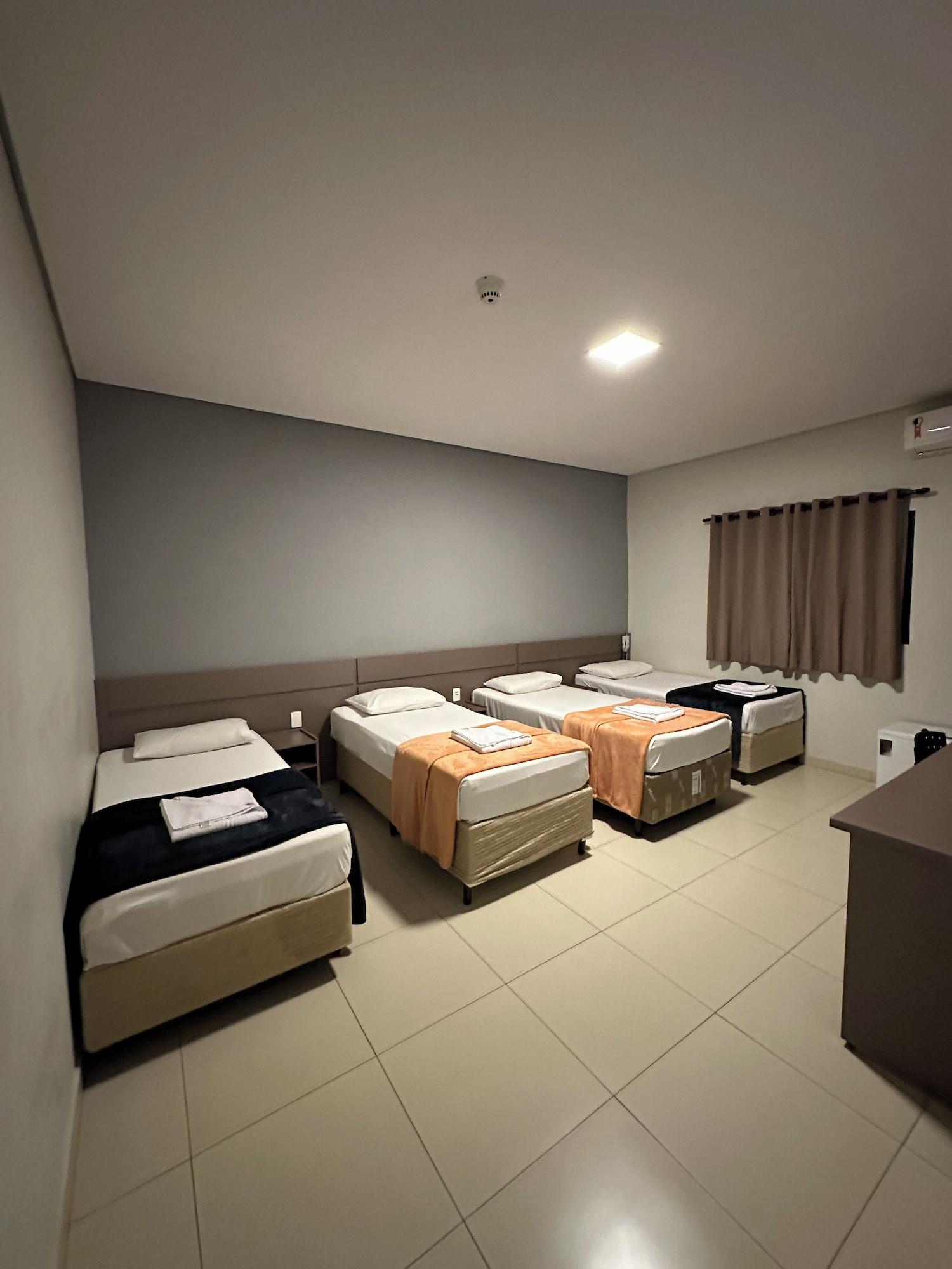 Quarto Shafira Hotel Limeira