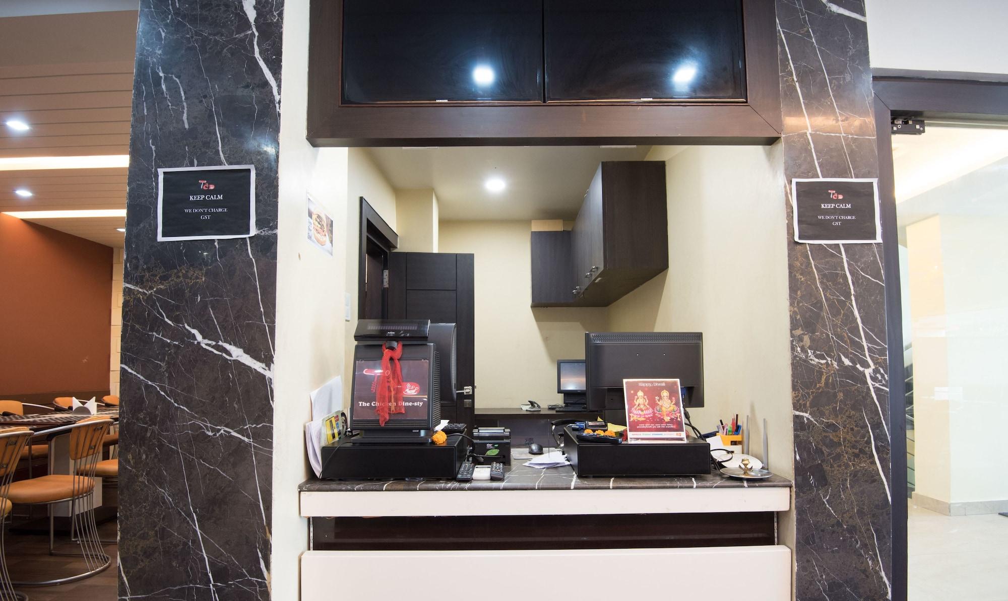 Vista Lobby Treebo King'S Court Chandrasekharpur