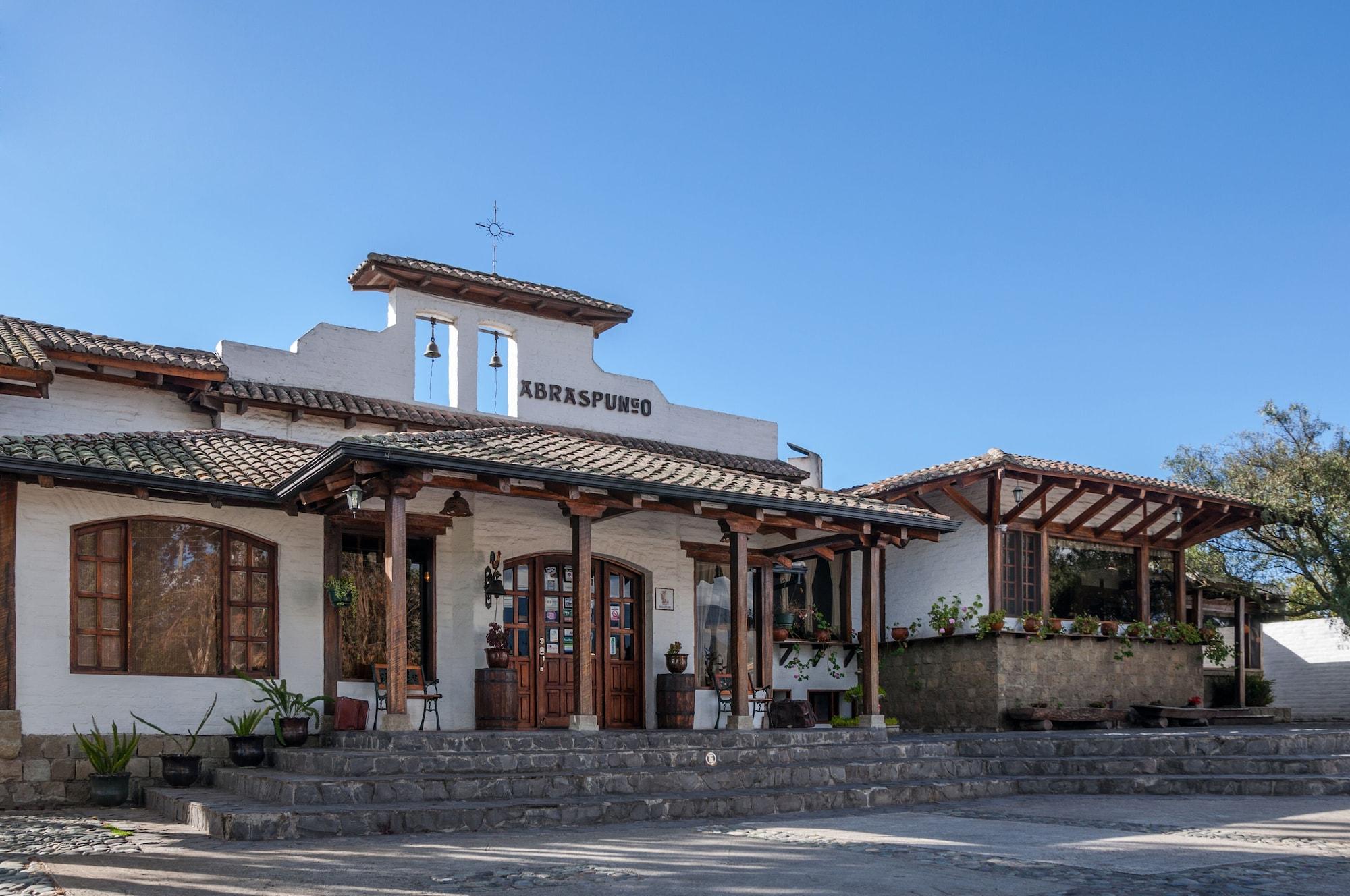 Vista Exterior Hacienda Abraspungo
