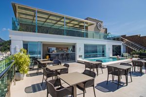 Alojamiento - Arena Copacabana Hotel