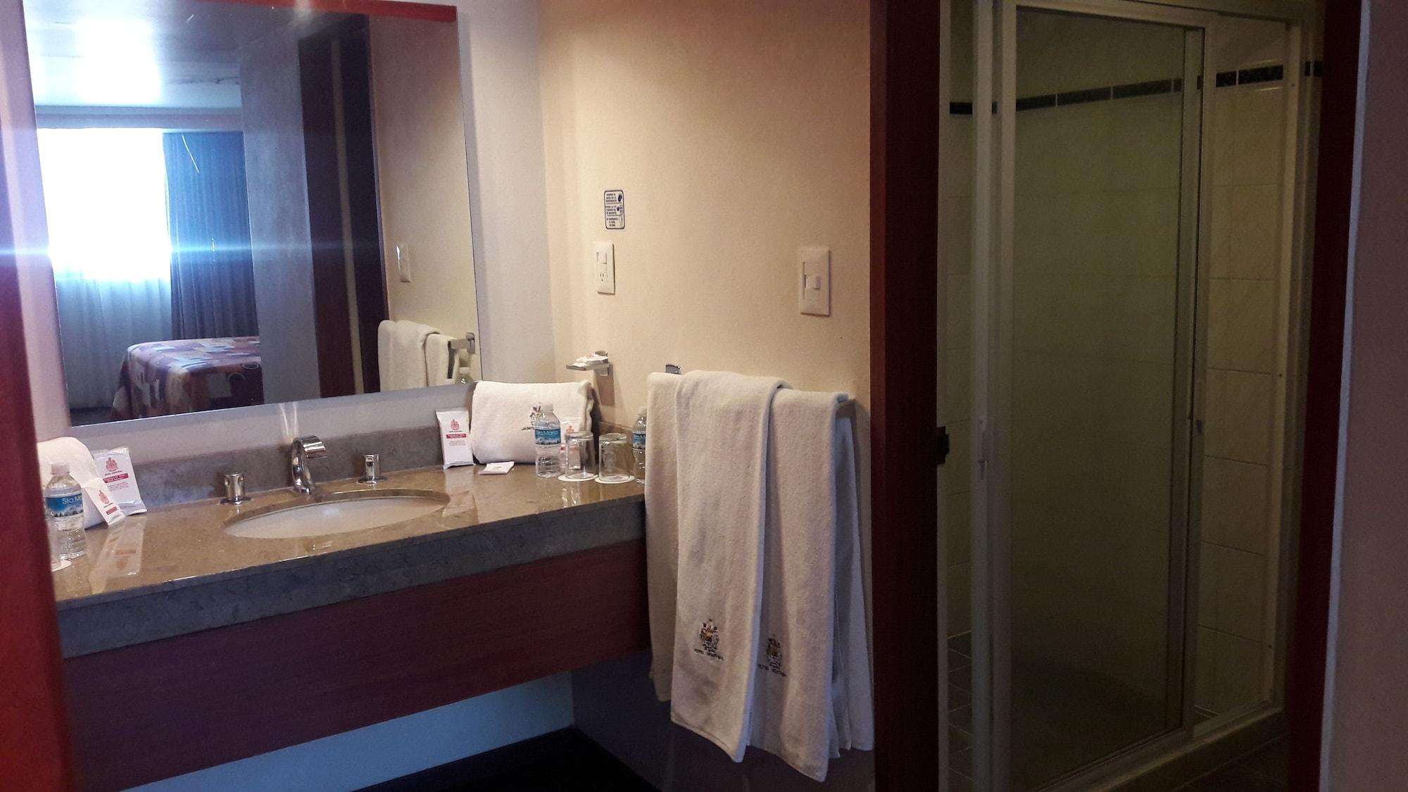 Baño Hotel Montreal