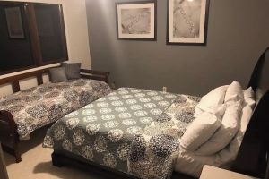 Alquiler Vacacional - West Olive Home Walk to Lake Michigan.