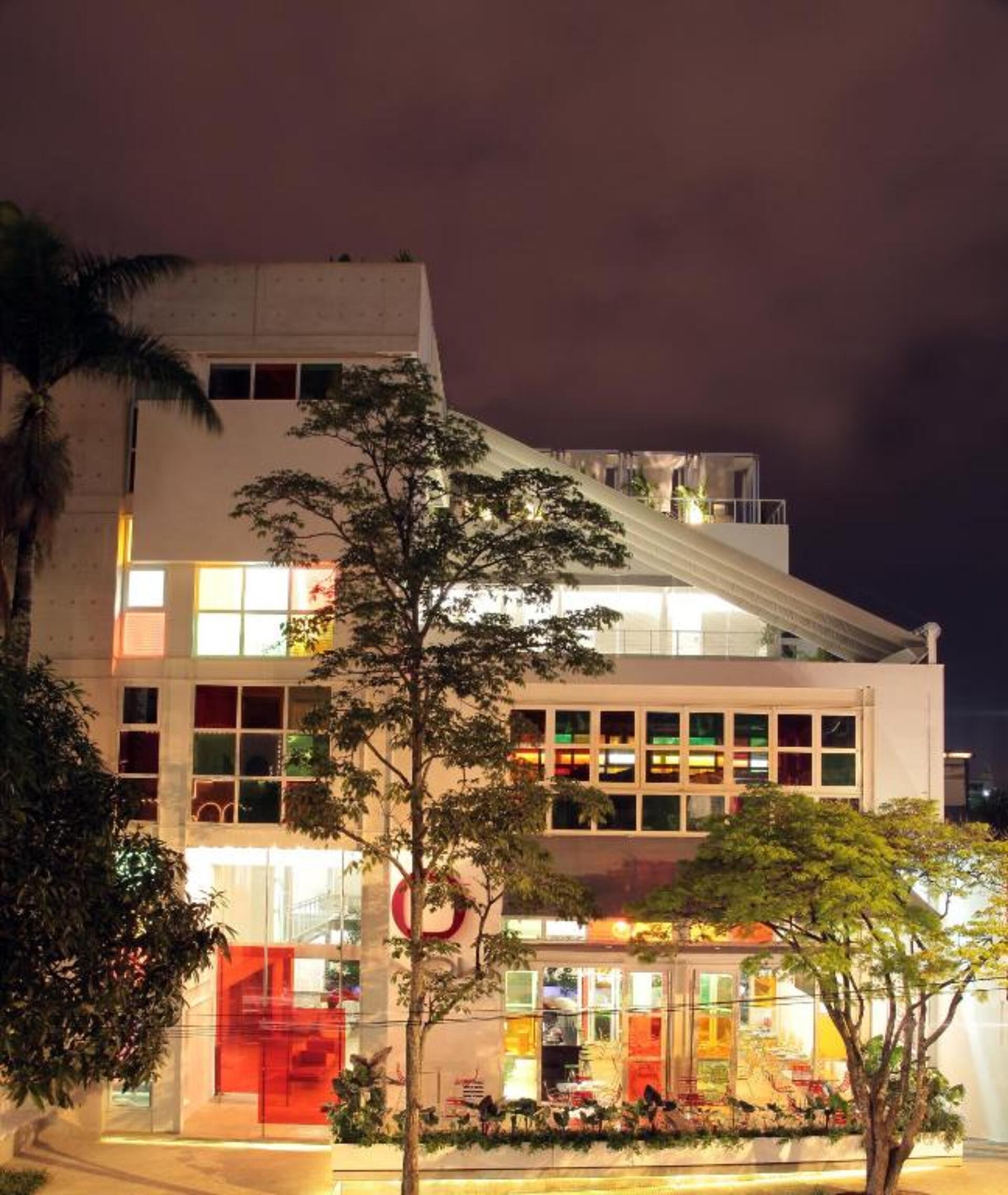 Vista Exterior Now Hotel Cali