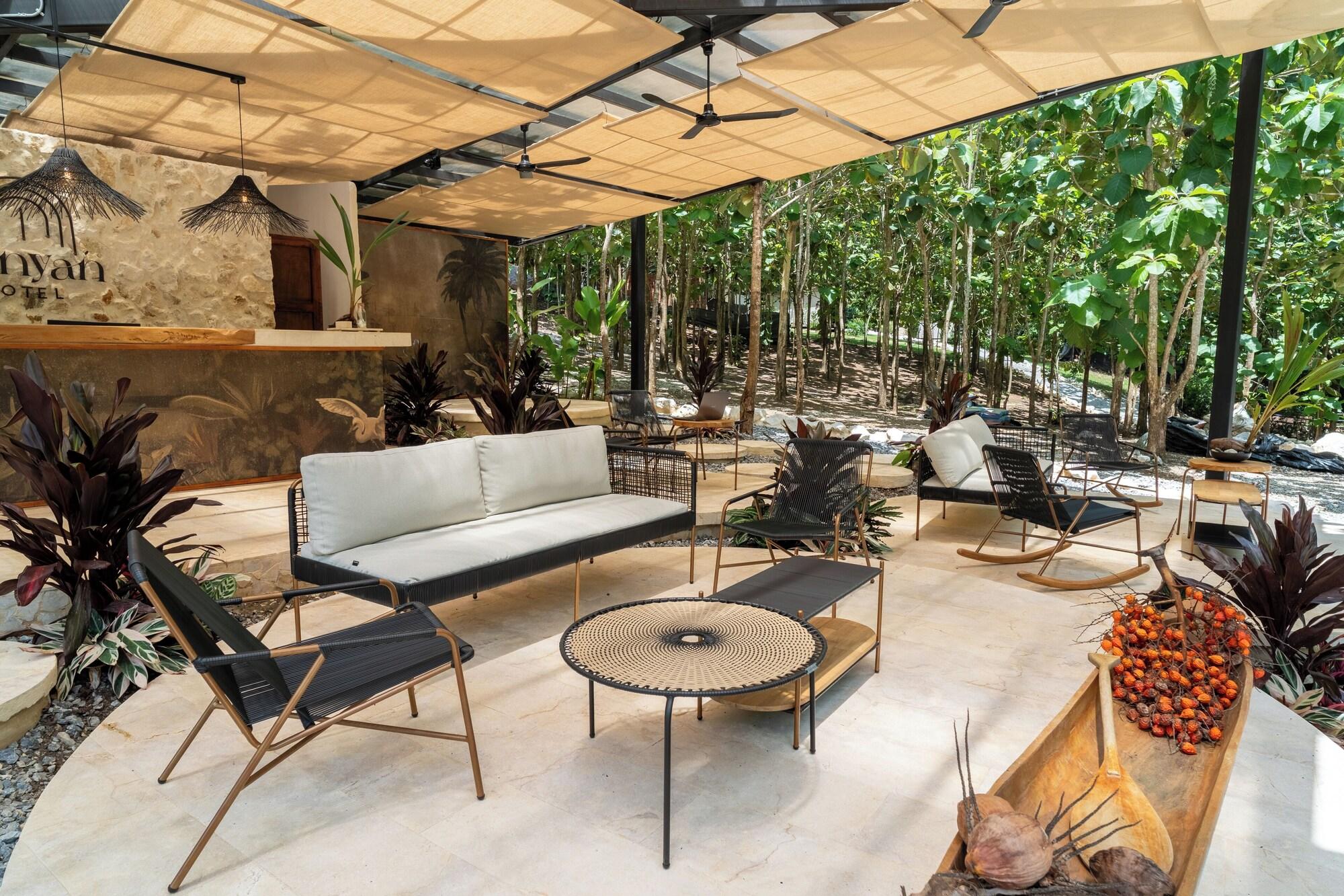 Vista Lobby Hotel Banyan Doradal