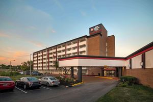 Alojamiento - Best Western Plus Kansas City Sports Complex Hotel