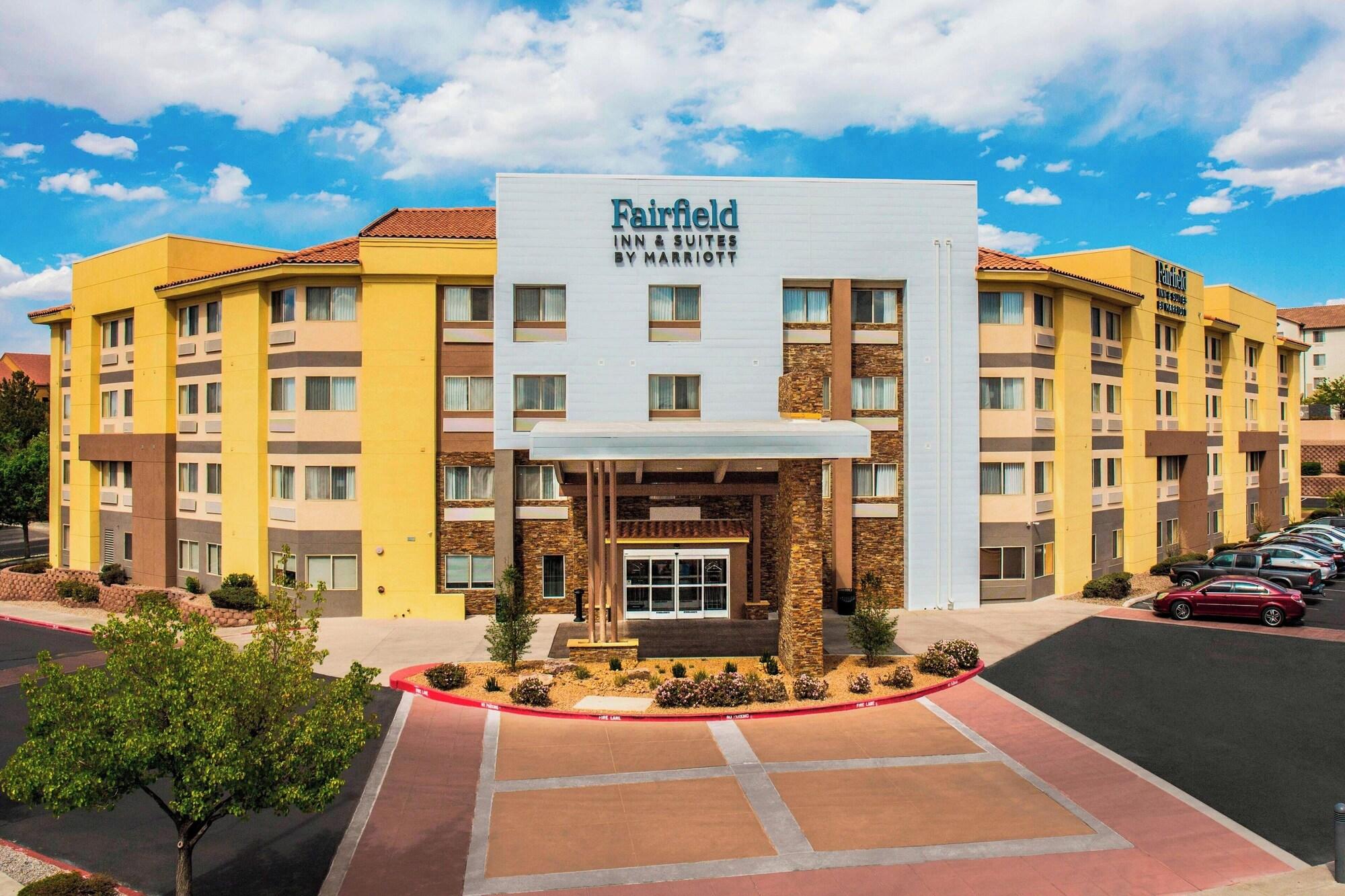 Vista Exterior Fairfield Inn & Suites by Marriott Albuquerque Airport