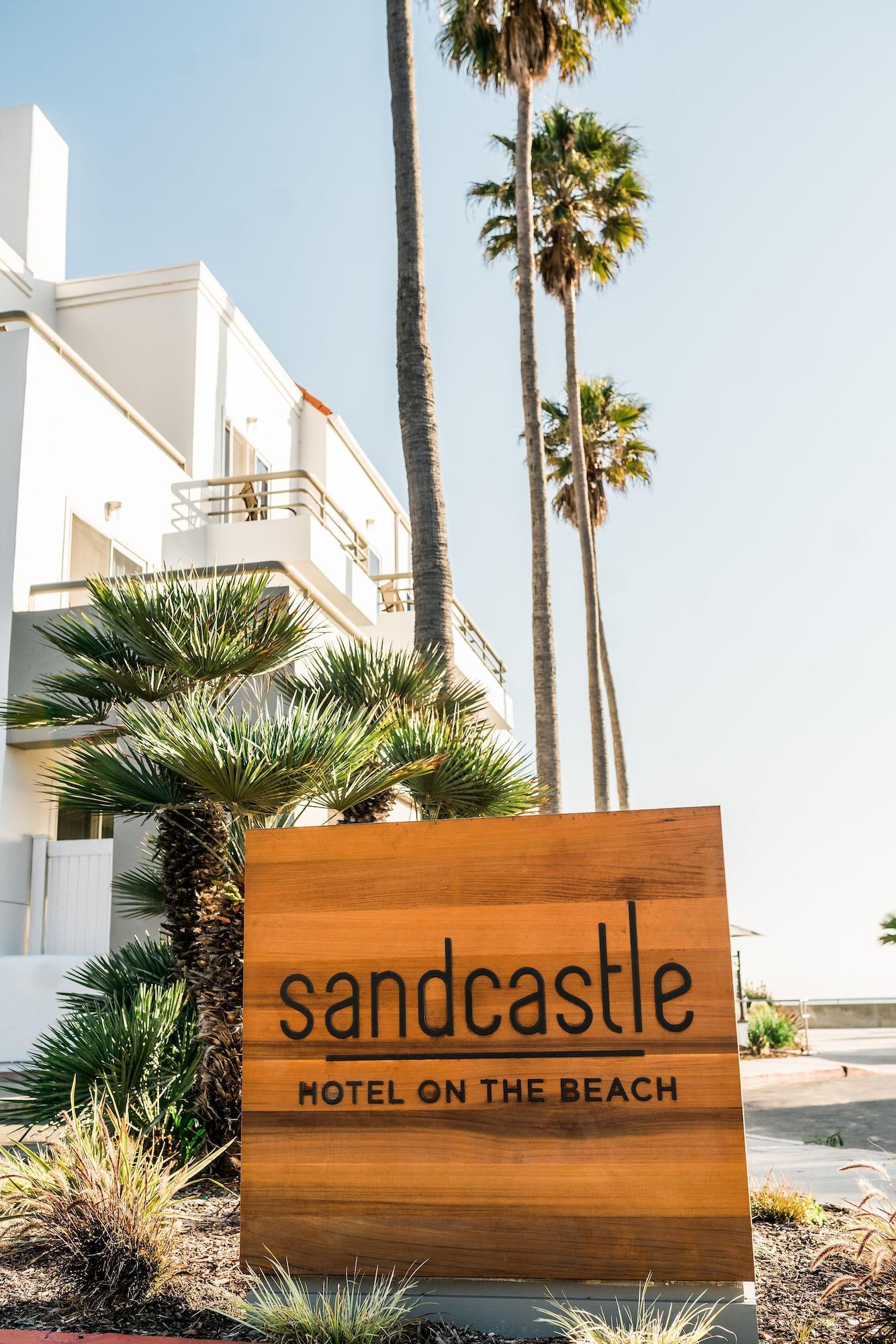 Vista Exterior Sandcastle Hotel on the Beach