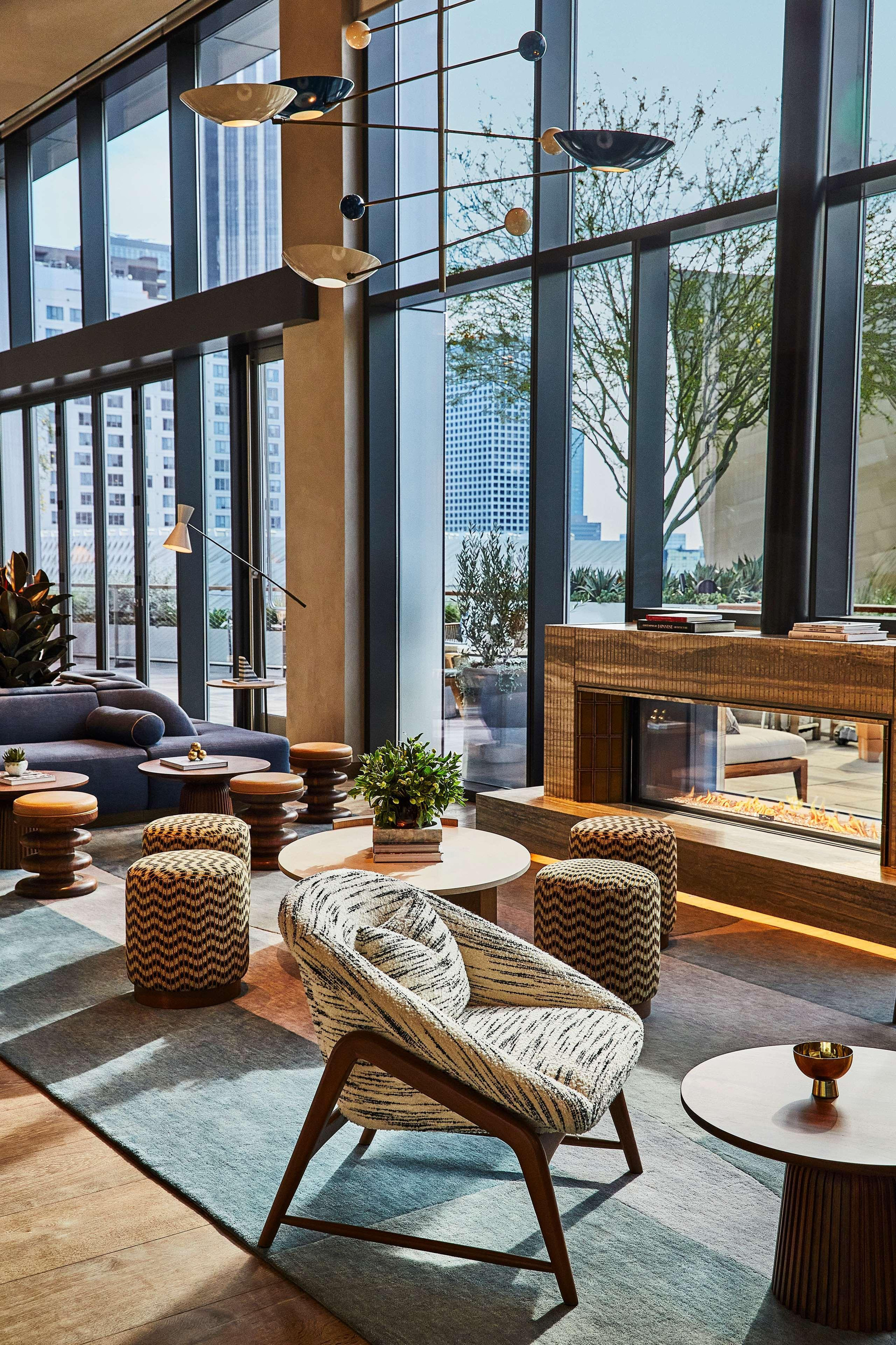 Vista Lobby Conrad Los Angeles