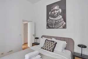 Alquiler Vacacional - NESTLED AT THE FOOT OF THE PALAIS ROYAL AND NEXT TO THE LOUVRE -PLACE DE VALOIS