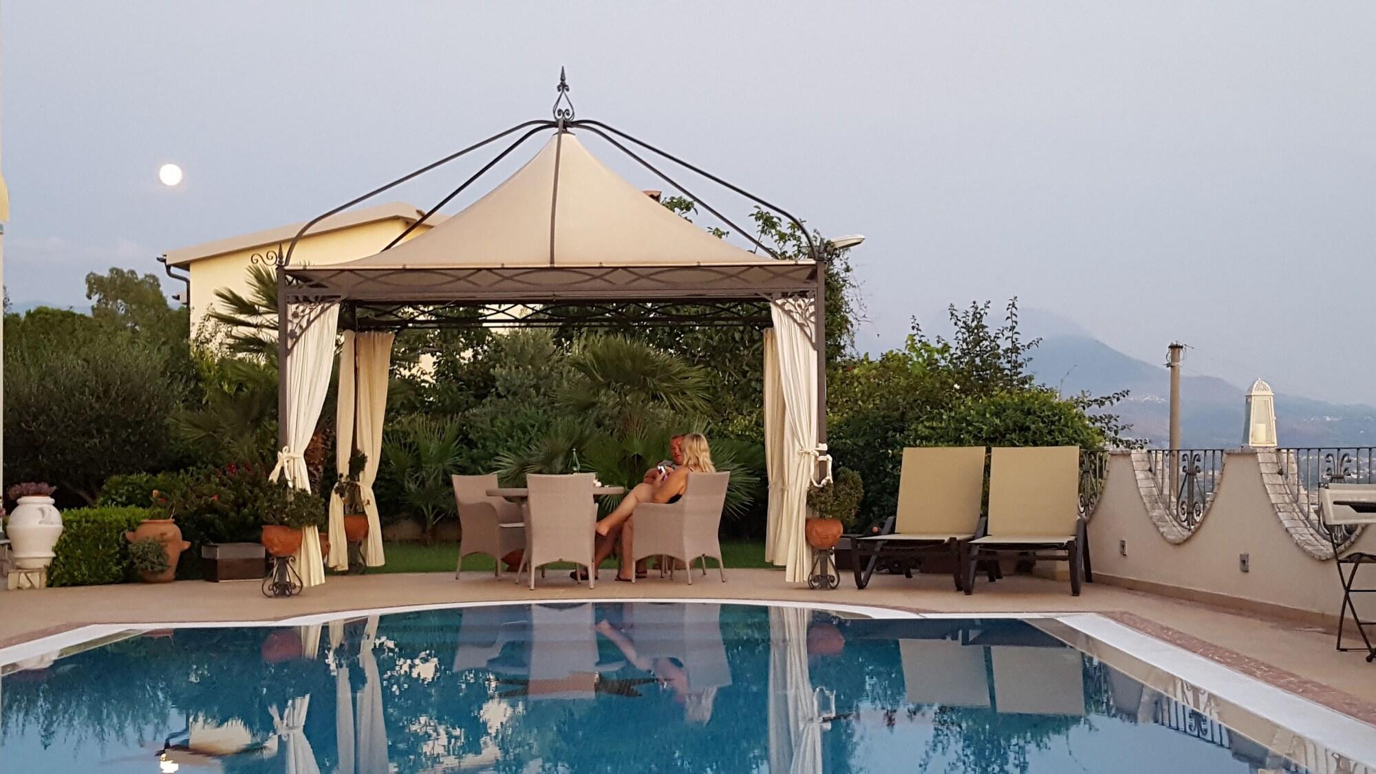 Varios La Suite del Faro