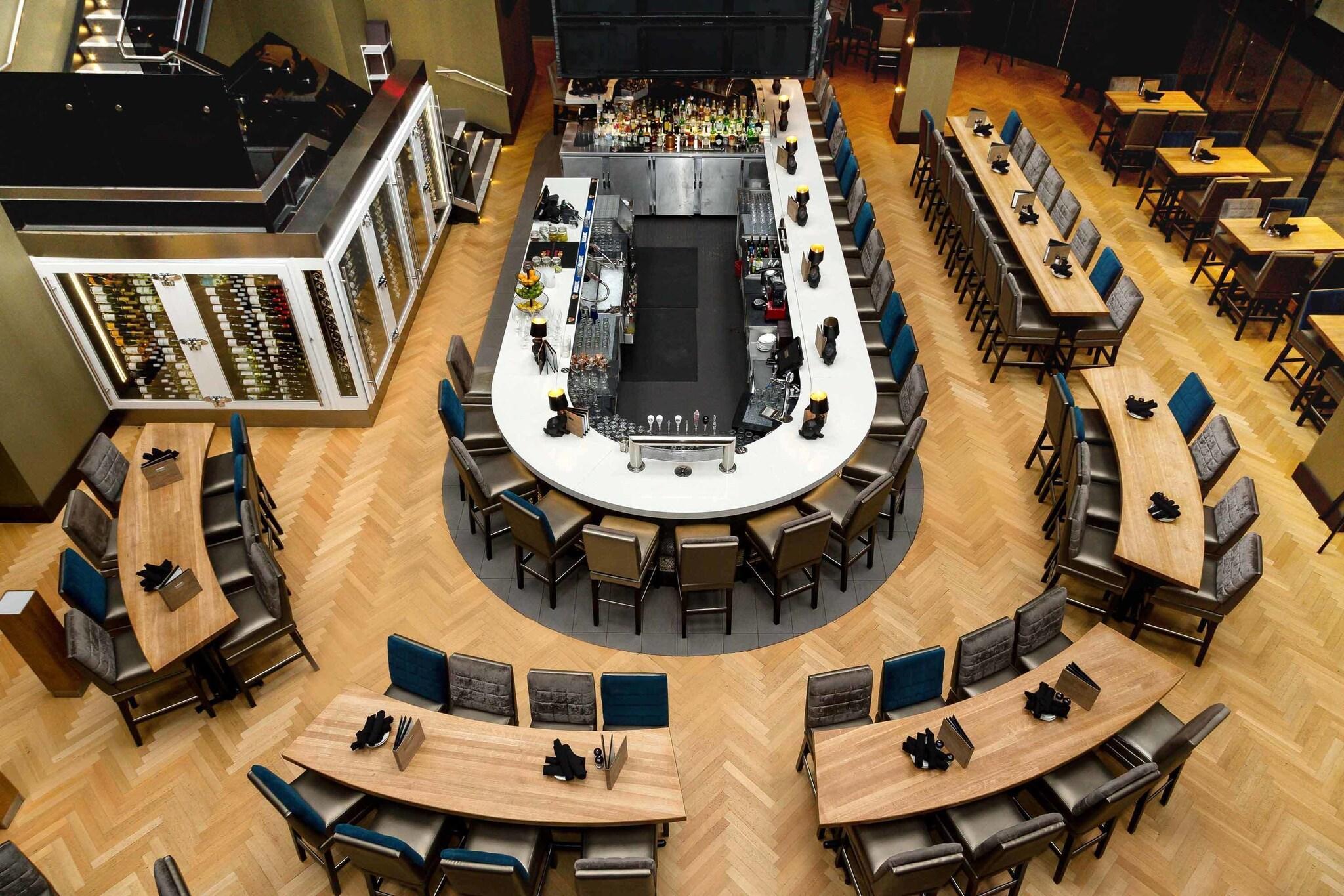 Vista Lobby Sandman Signature Edmonton Downtown Hotel