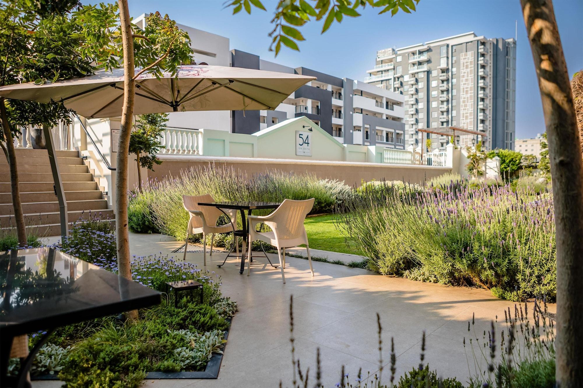 Vista Exterior 54 On Bath