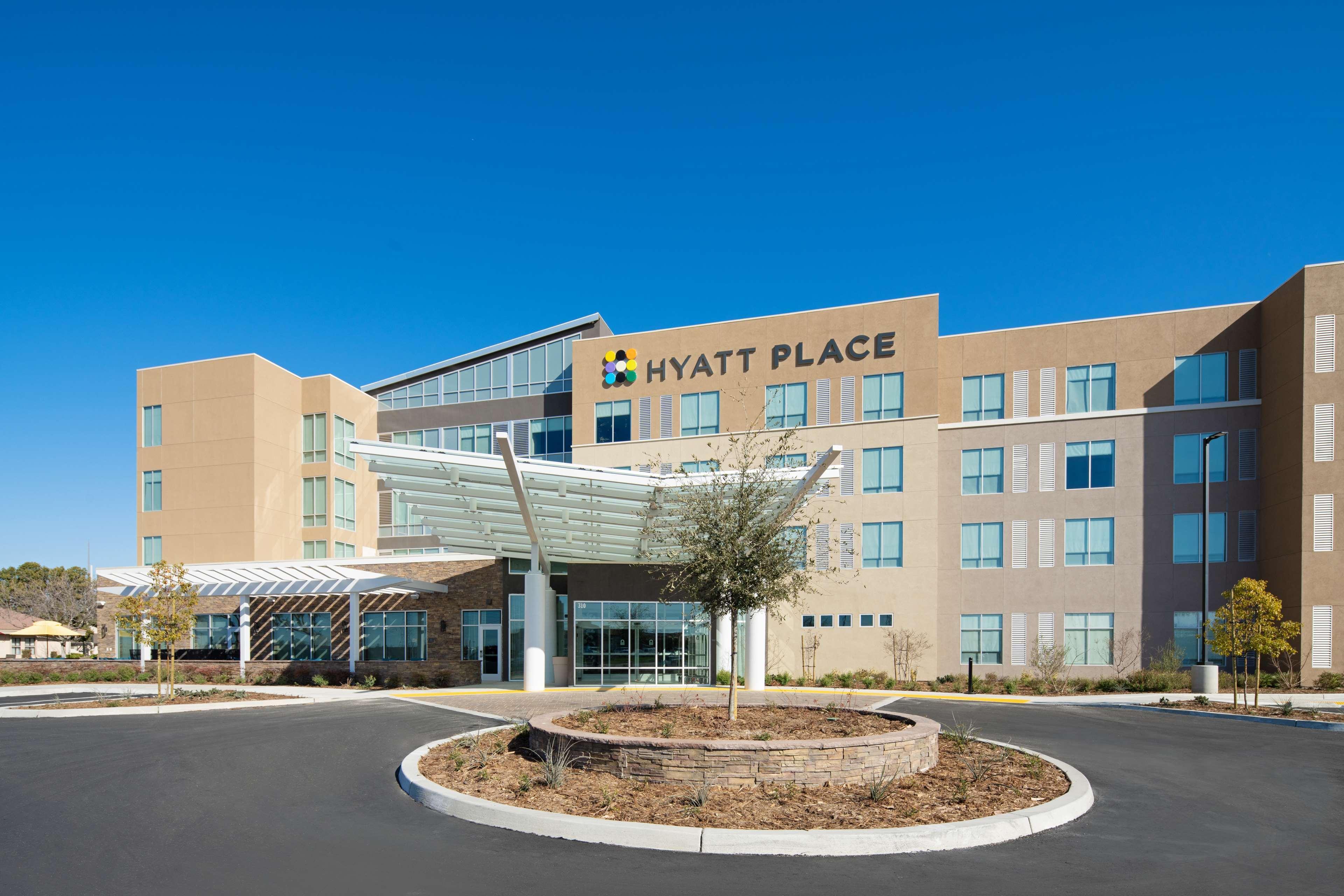 Vista Exterior Hyatt Place Bakersfield
