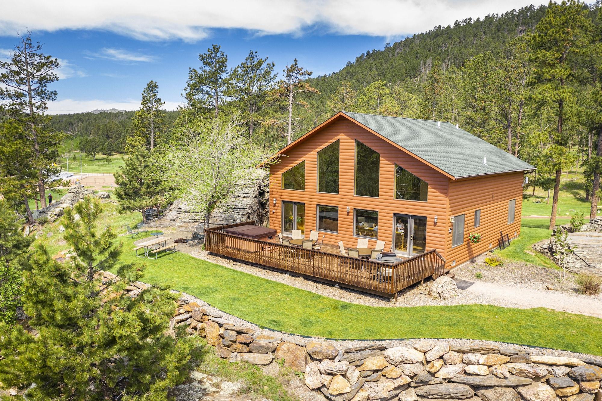 Vista Exterior Lodge at Palmer Gulch