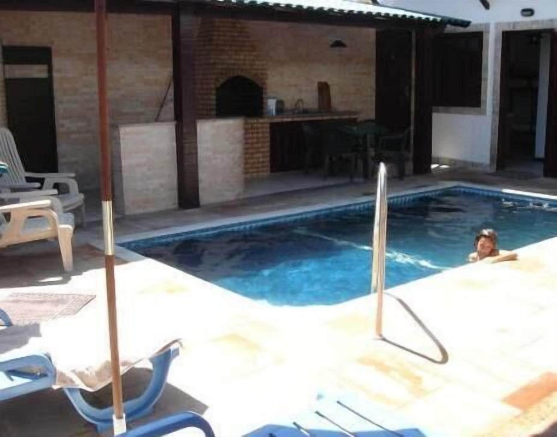 Vista Piscina Pousada Casa do Telhado Verde