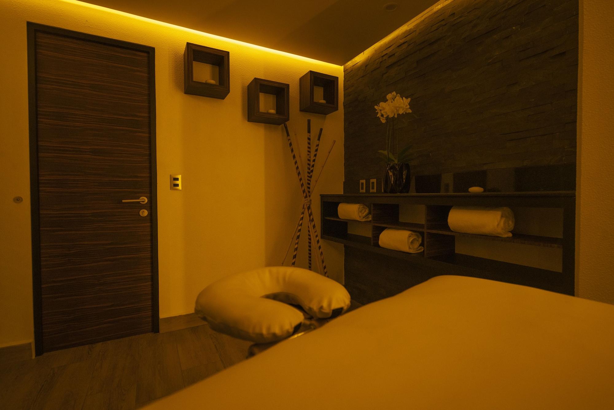 Spa Hotel Abastos Plaza