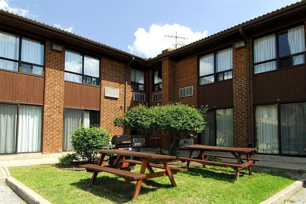 Varios Comfort Inn Windsor